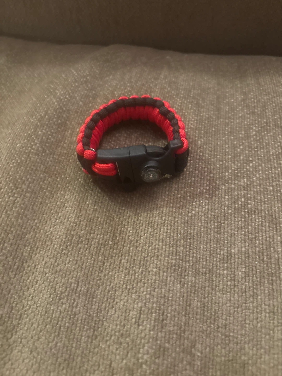 ⚽️Paracord Survival Bracelet with Compass and Whistle