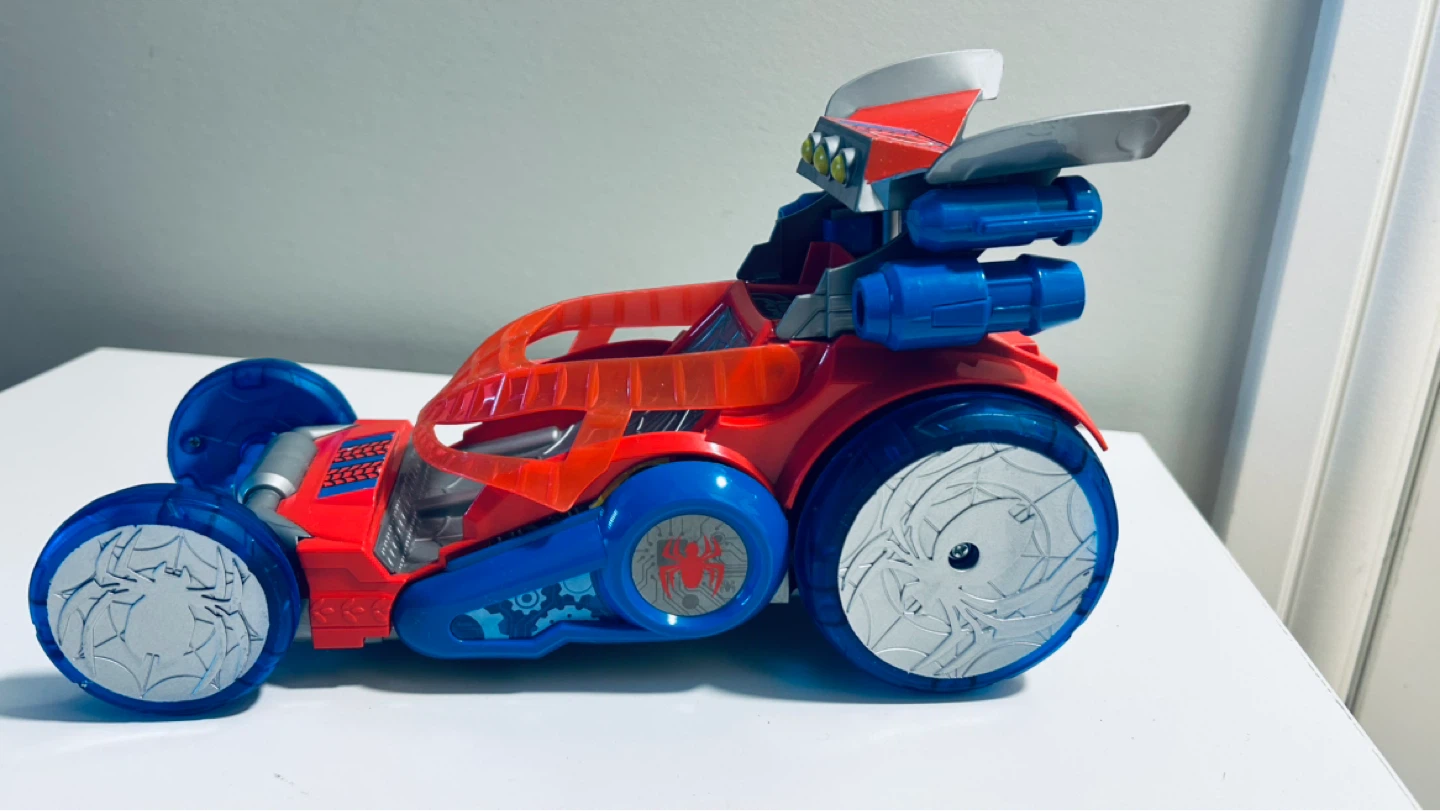 Spider-Man Vehicle Toy by Hasbro (2012) – Marvel Super Hero Car - photo 2