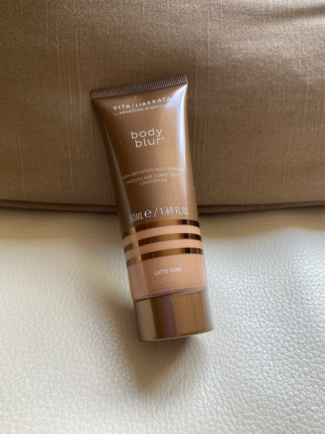 ⚽️ Vita Liberata Body Blur Body Makeup Latte Dark 50ml