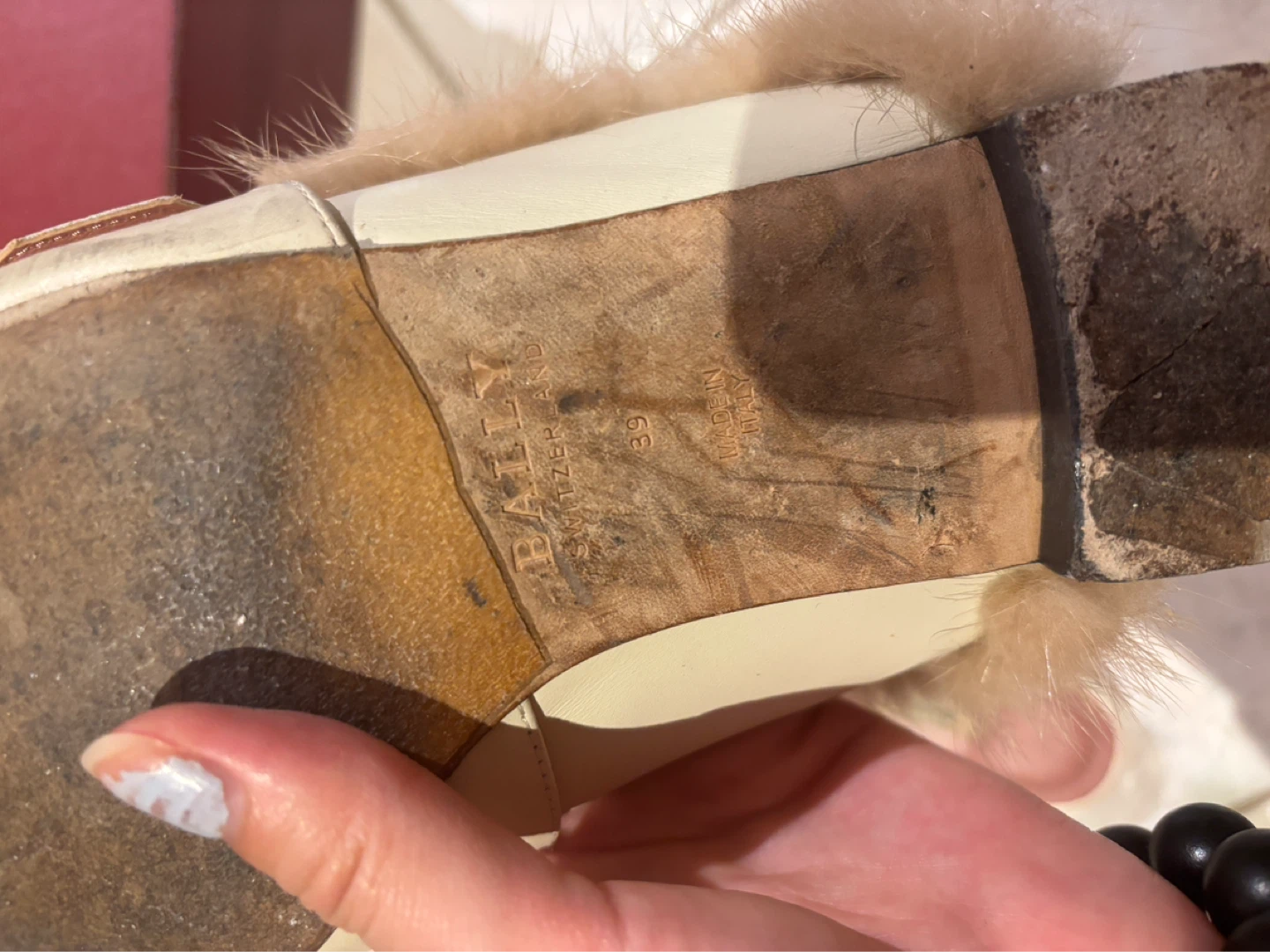 Bally Fur Mules Size 39 - photo 5