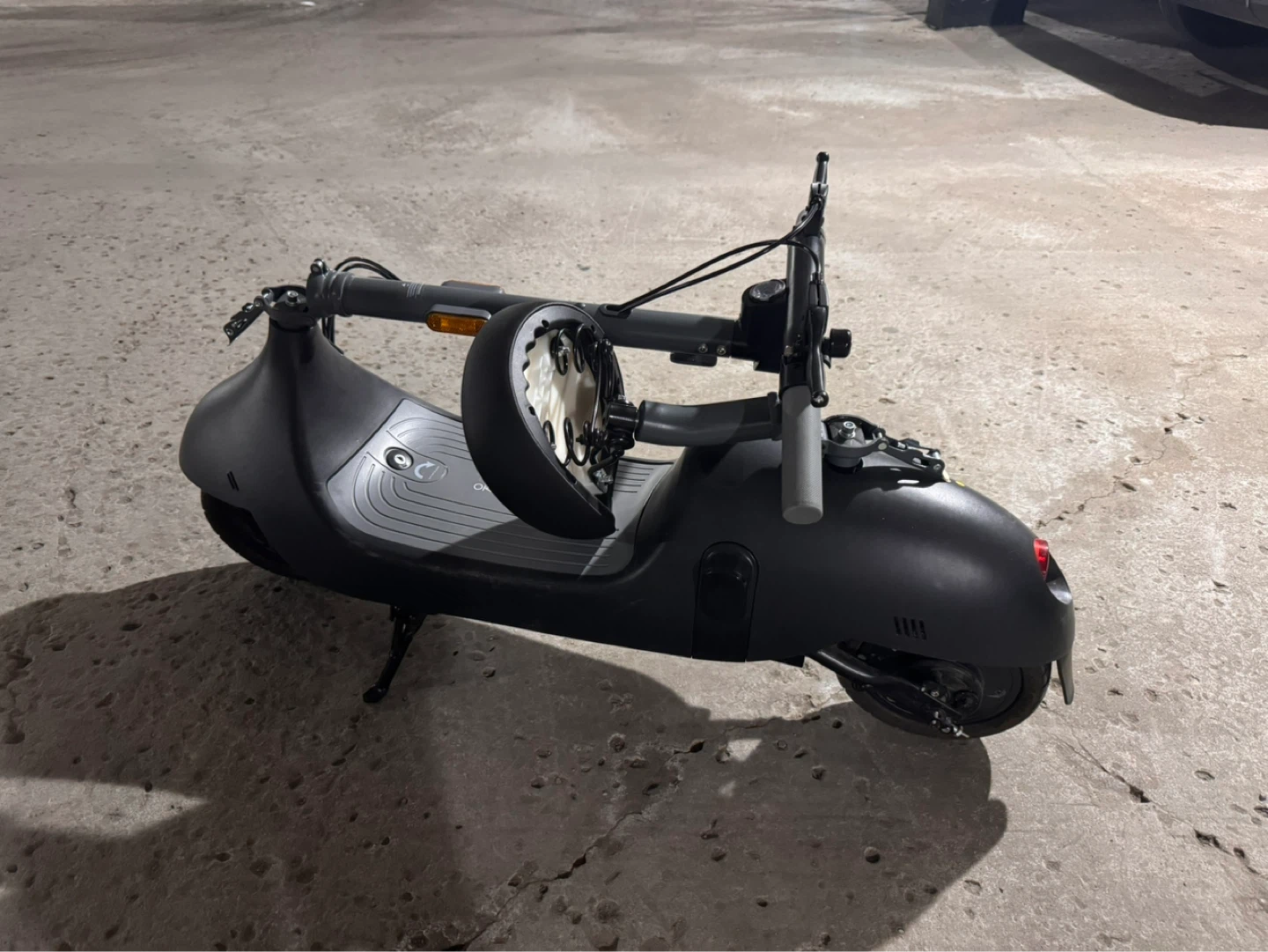 Okai e-scooter - photo 2