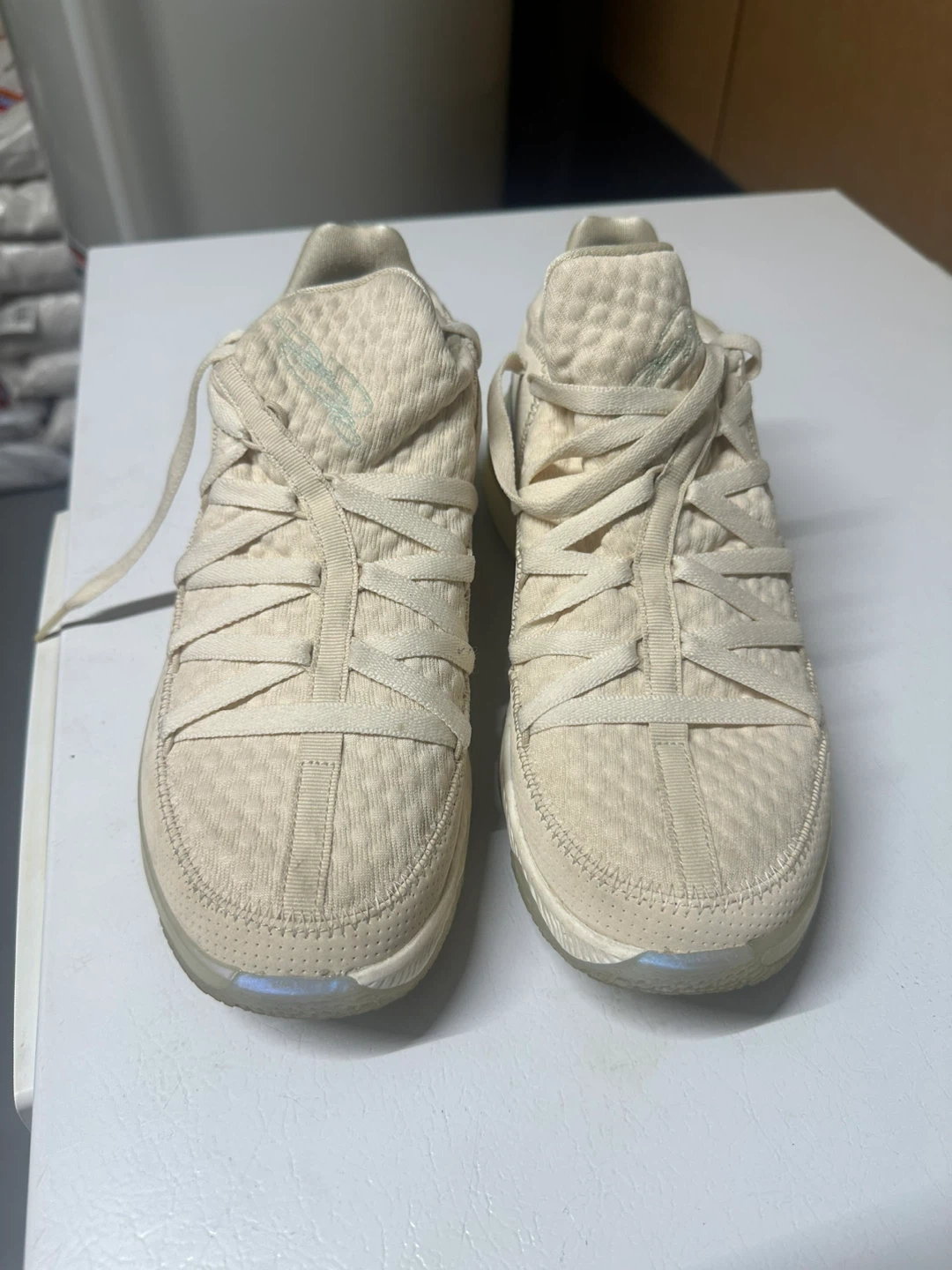Nike LeBron 17 - photo 2