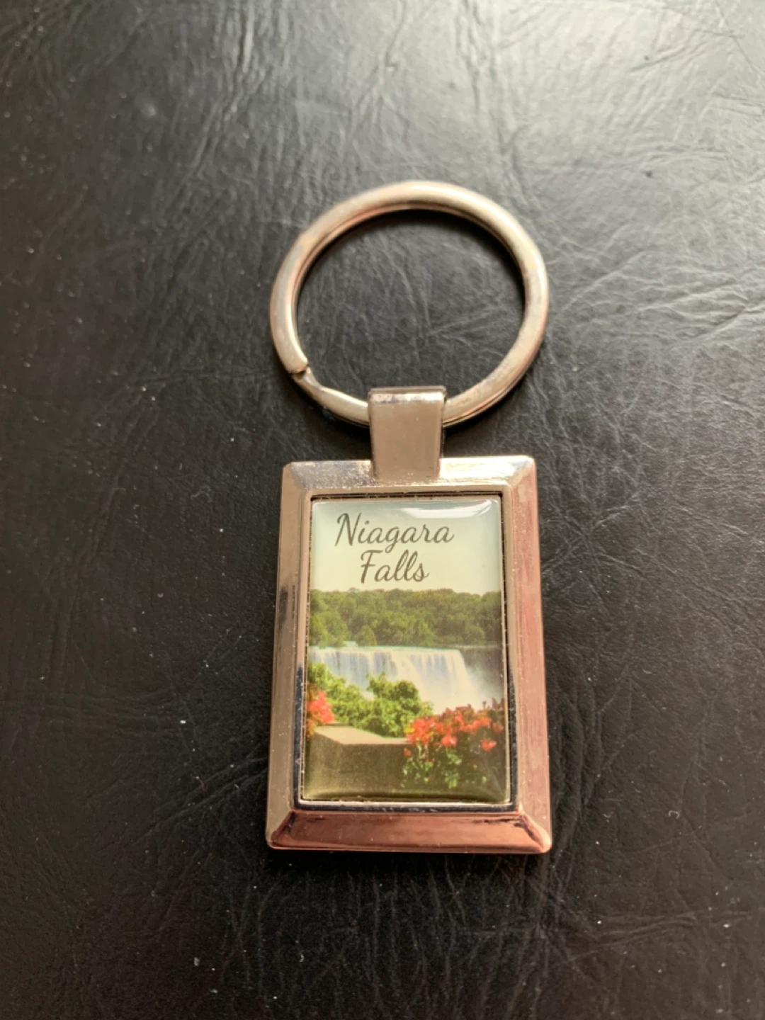 Niagara Falls Keychain ⚽️