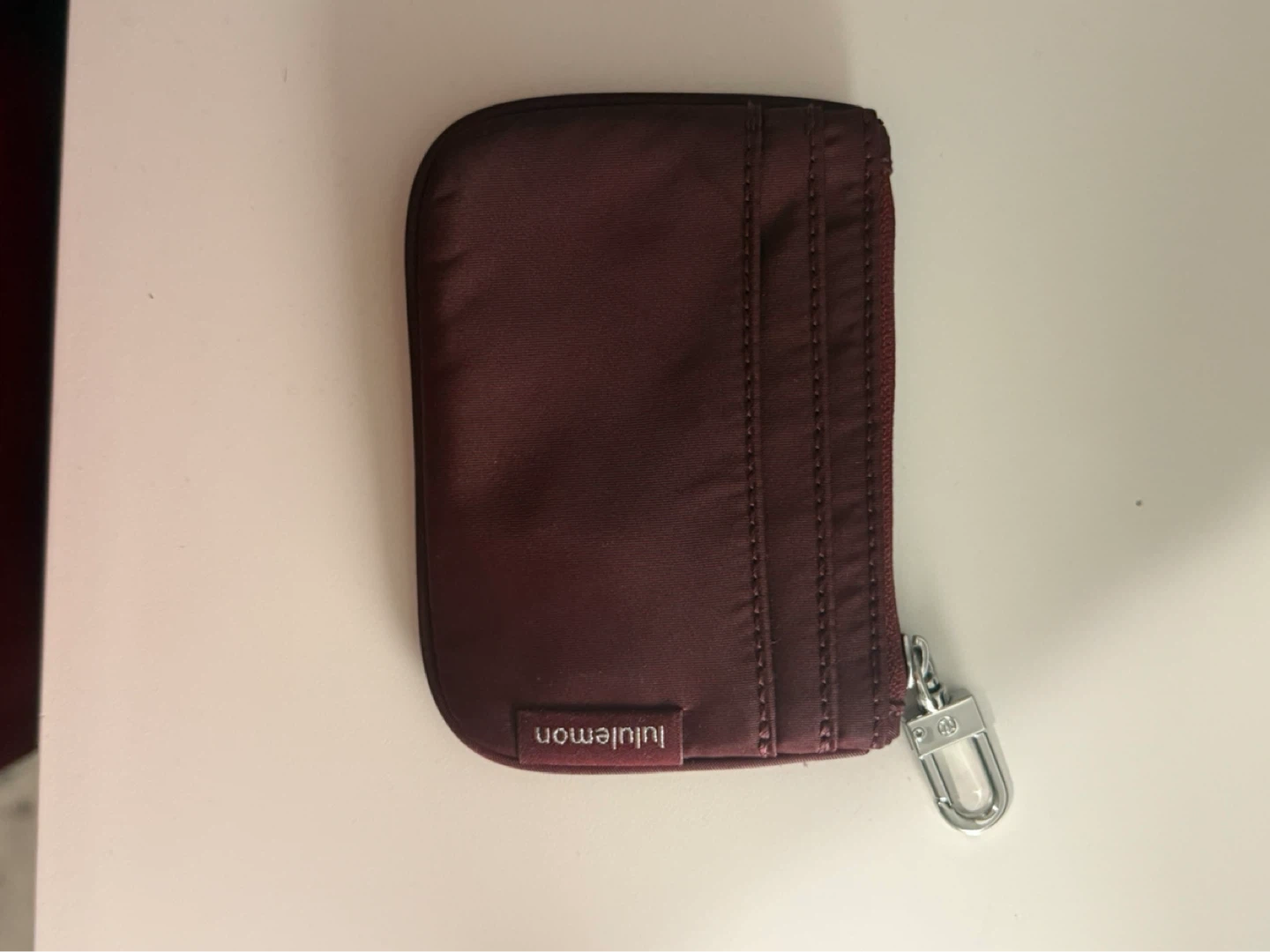 Lululemon Small Zippered Pouch Burgundy - photo 2