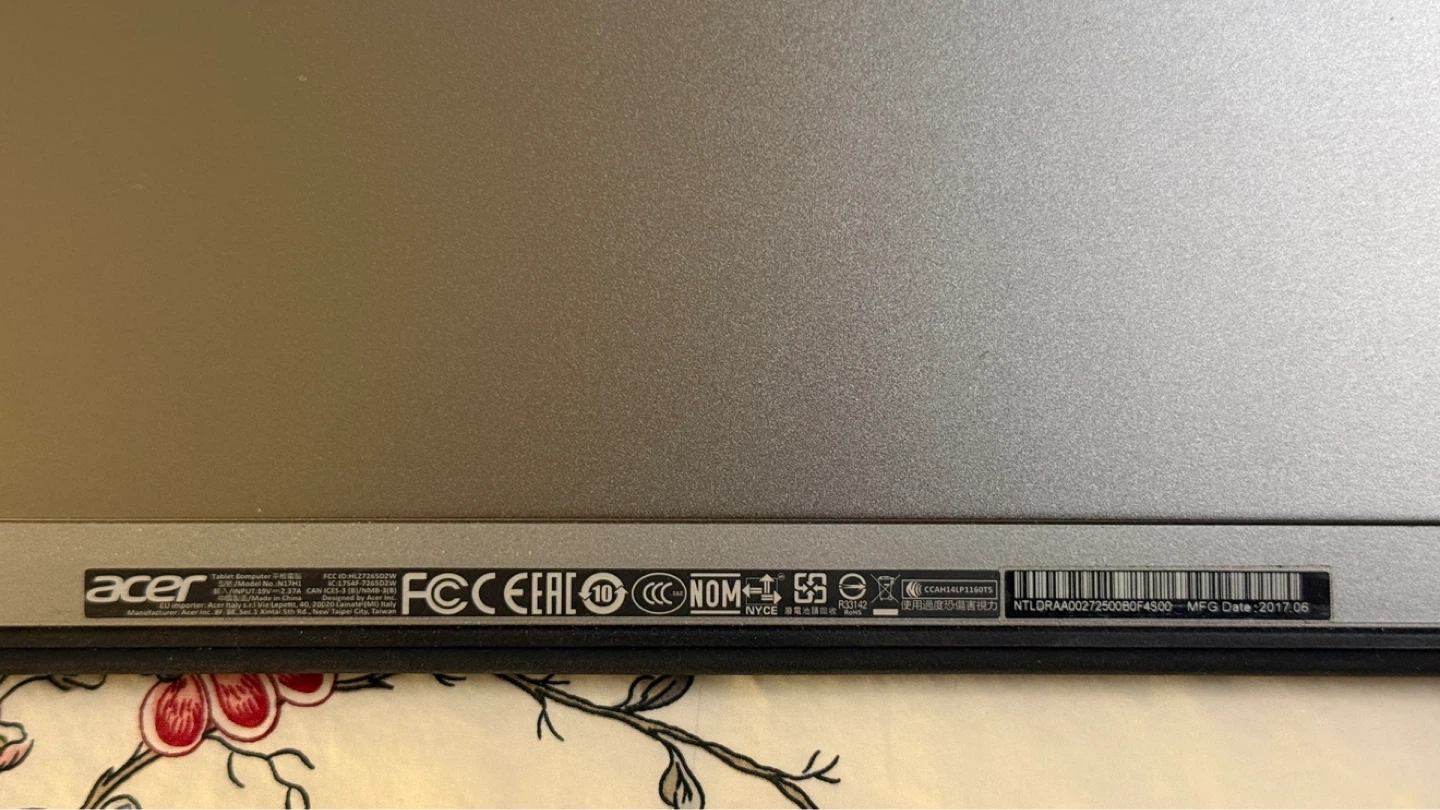 Acer Swift 3 Laptop - HDMI Output Works, Selling As-Is - photo 3
