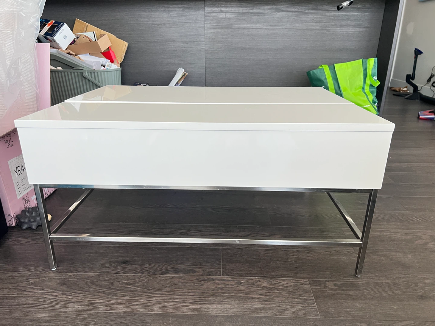 White Lift-Top Coffee Table with Metal Legs - photo 2