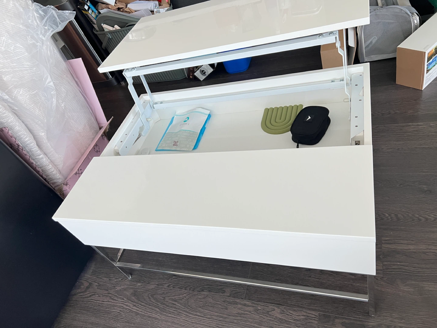 White Lift-Top Coffee Table with Metal Legs - photo 3
