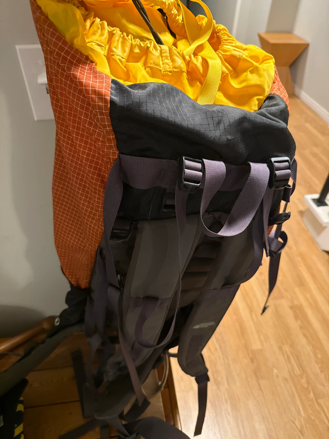 Hiking back pack — Ultralight Backpack Orange/Yellow - photo 2