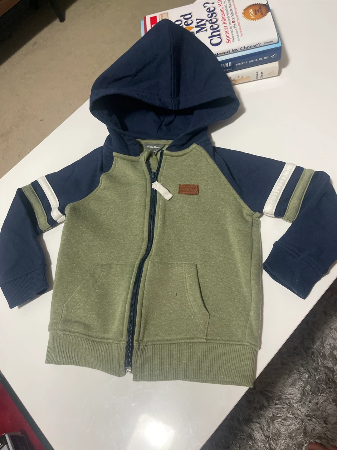 Eddie Bauer Boys Hoodie ⚽