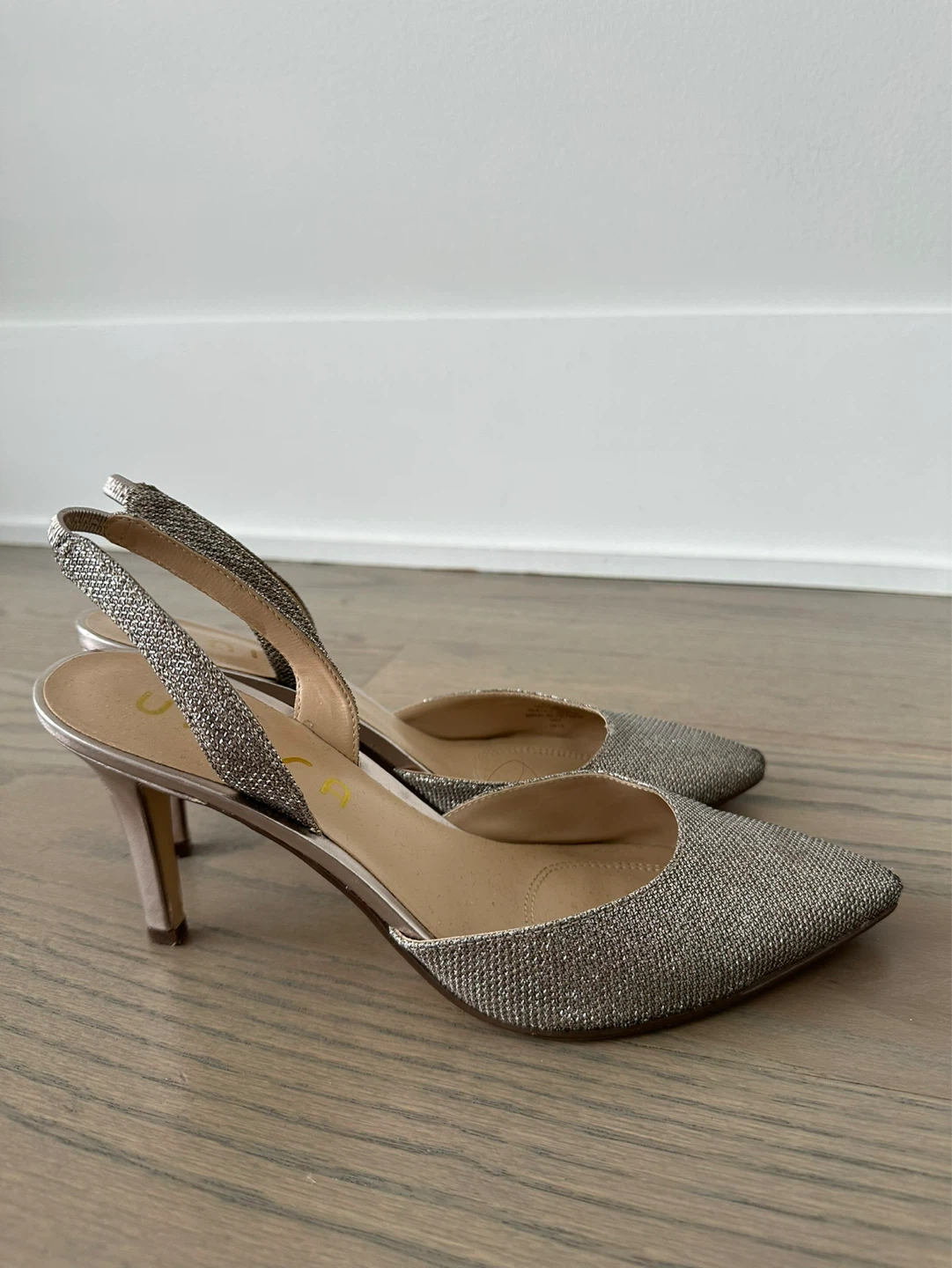 ⚽️ Unisa Silver Glitter Slingback Heels - photo 4