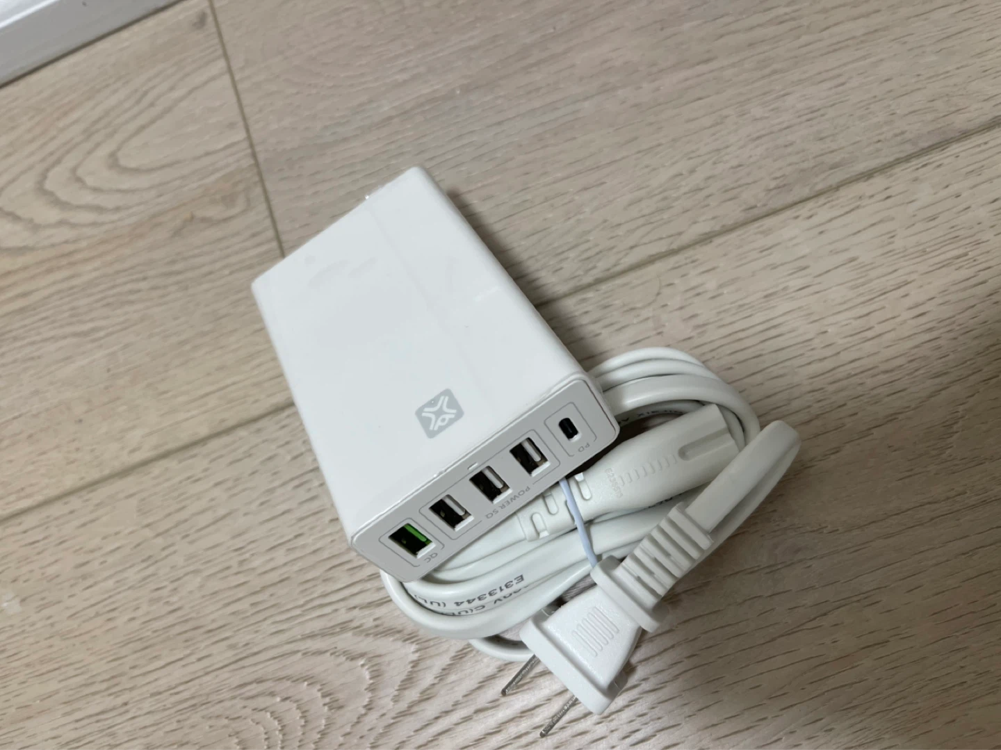 XtremeMac Power Travel Charger 60W Multifunction - photo 4