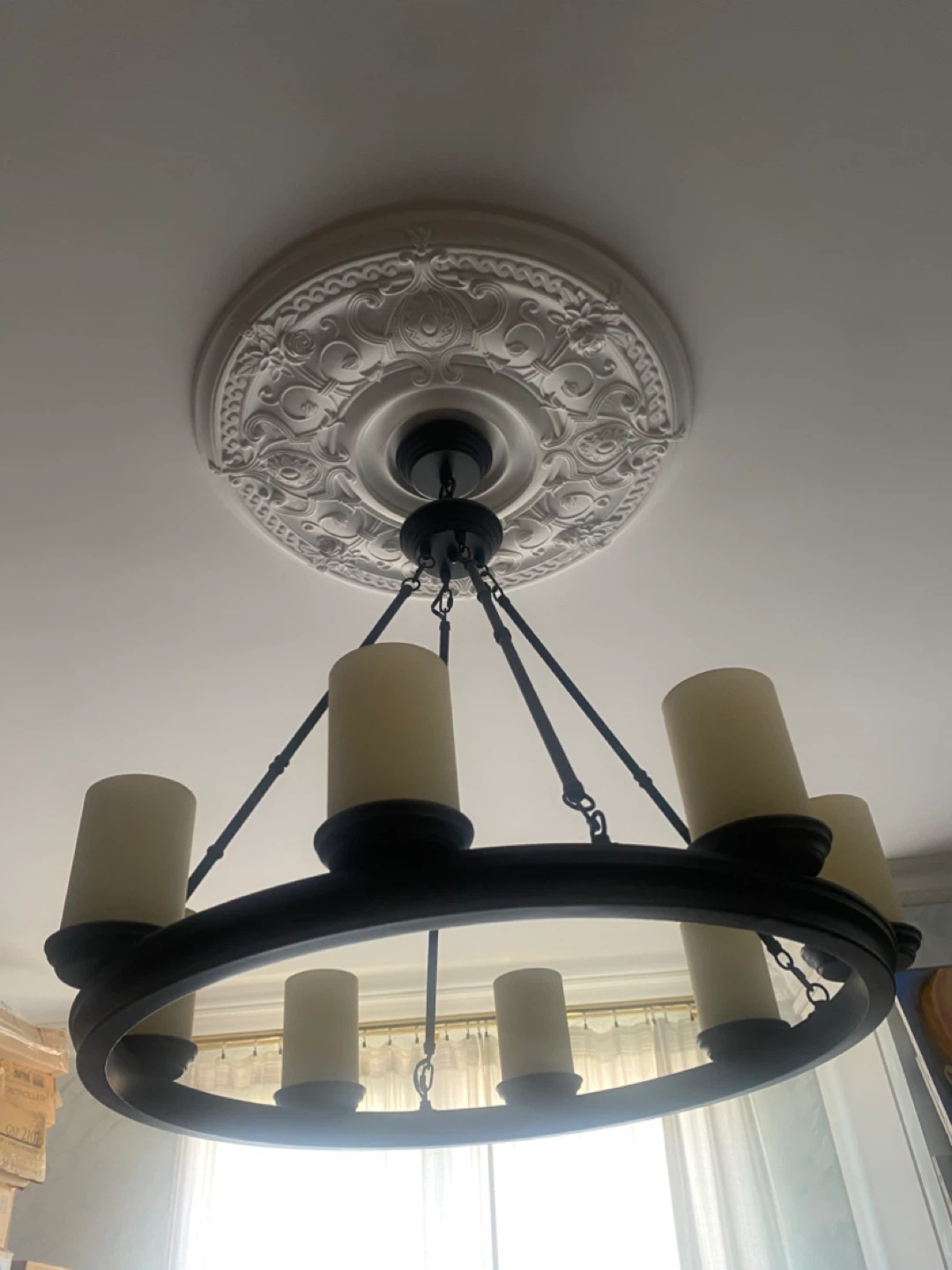 Chandelier with 6 faux candles