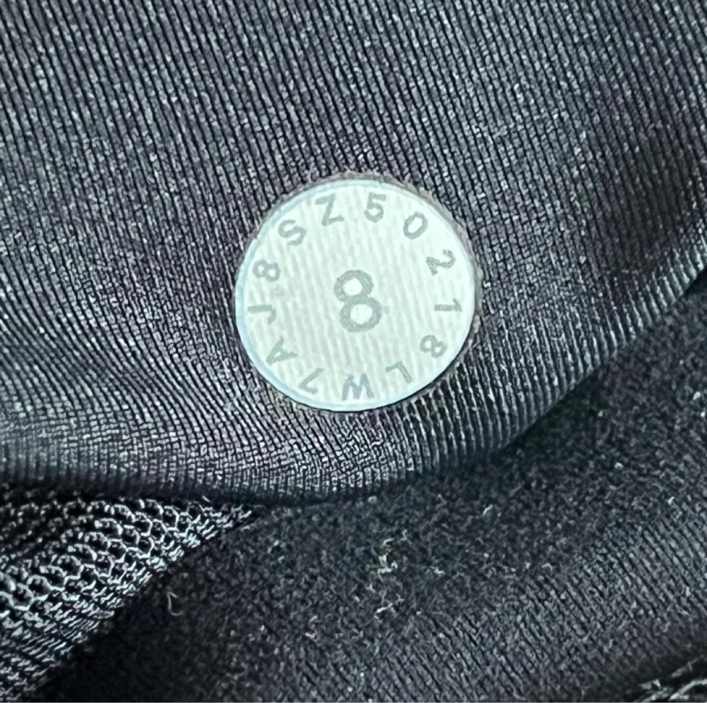 Lululemon In Movement Short Everlux 2.5" - black - photo 3