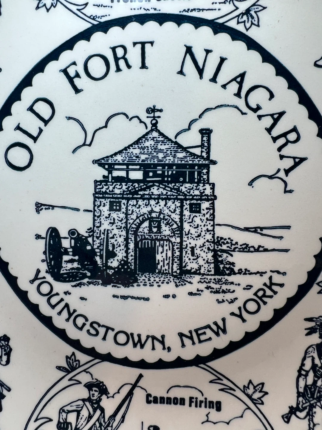 Vintage Old Fort Niagara Souvenir Plate 10”⚽️ - photo 3