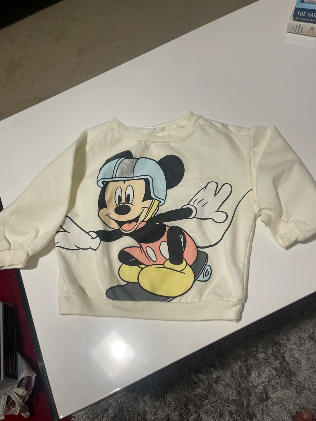 Kids Mickey Mouse Sweatshirt ⚽