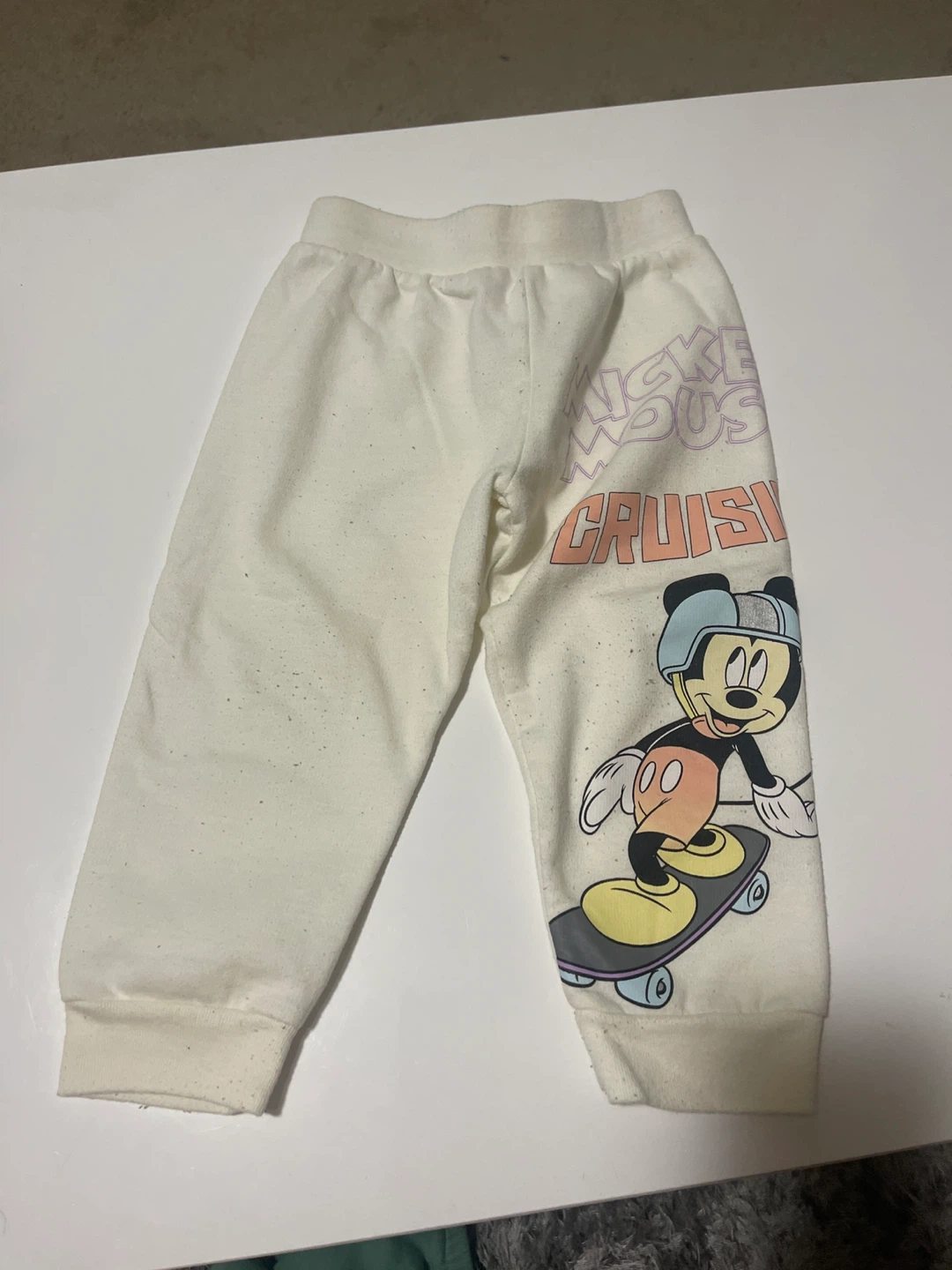 Mickey Mouse "Cruisin" Joggers ⚽
