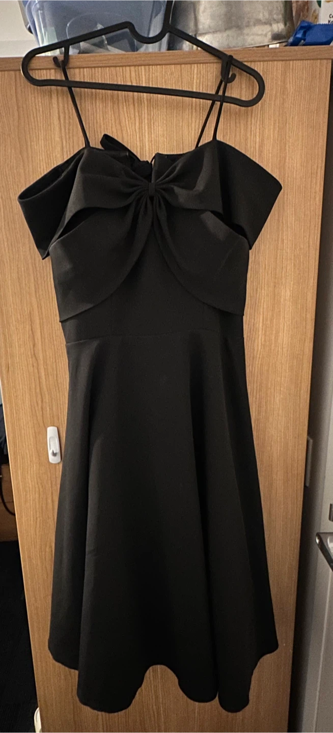 Black Off-the-Shoulder Midi Dress with Bow Detail - photo 2
