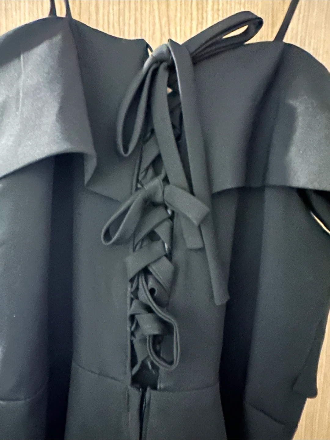 Black Off-the-Shoulder Midi Dress with Bow Detail - photo 3