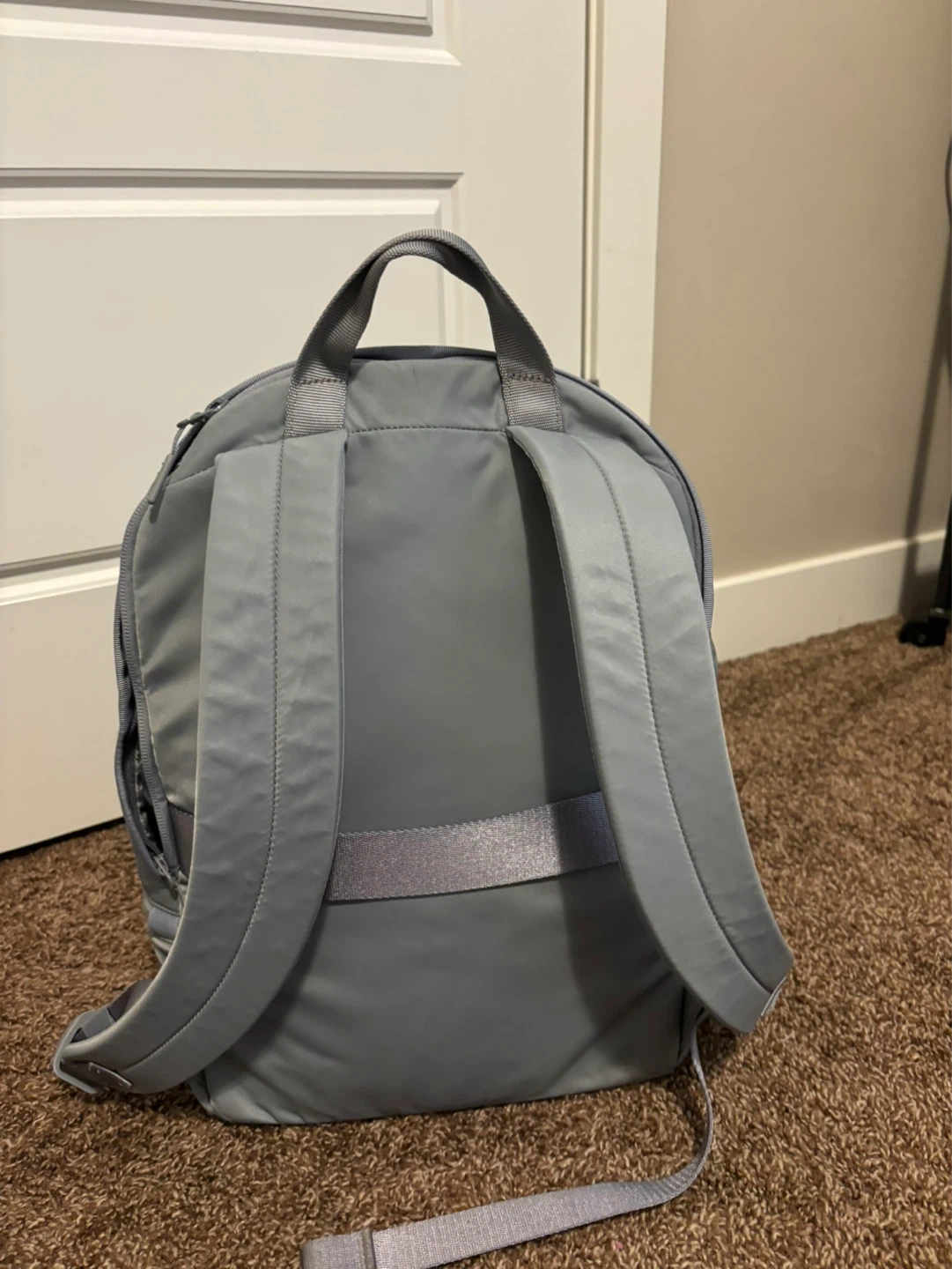 Lululemon Grey Backpack - photo 4