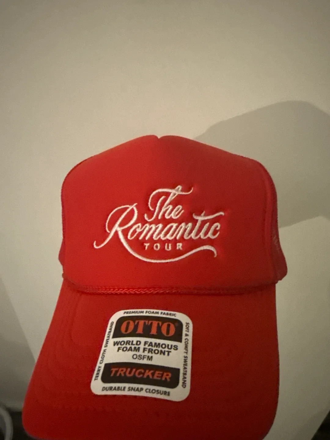 The Romantic Tour hat
