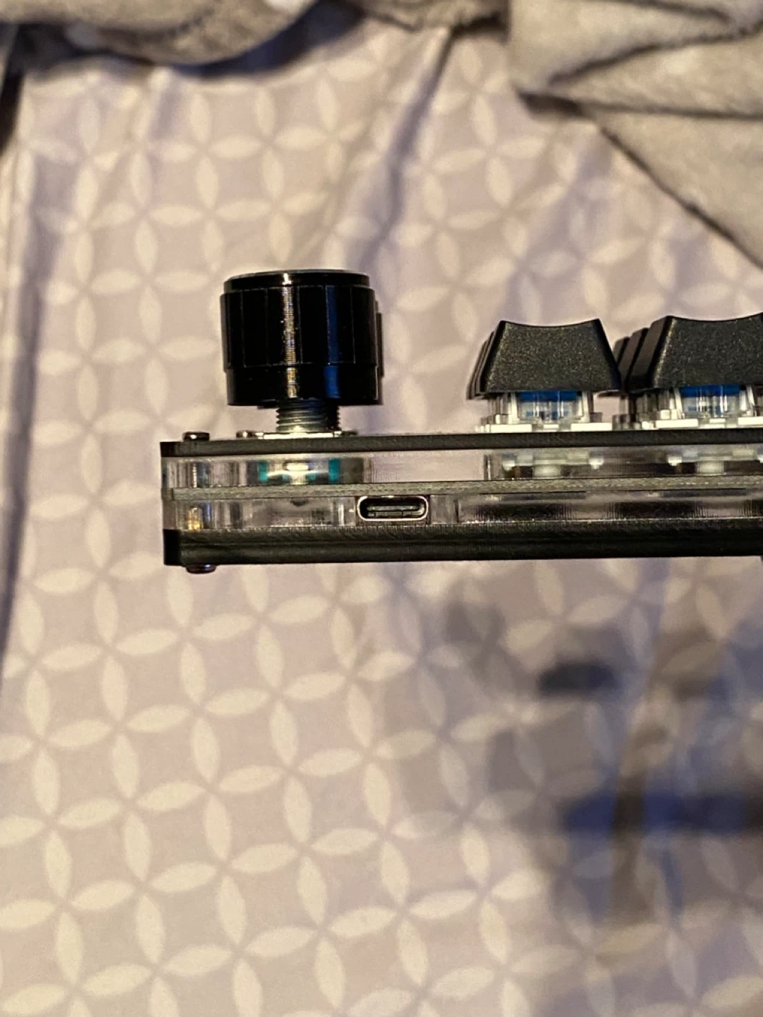 Custom Programmable Macro Pad with Knobs - photo 2