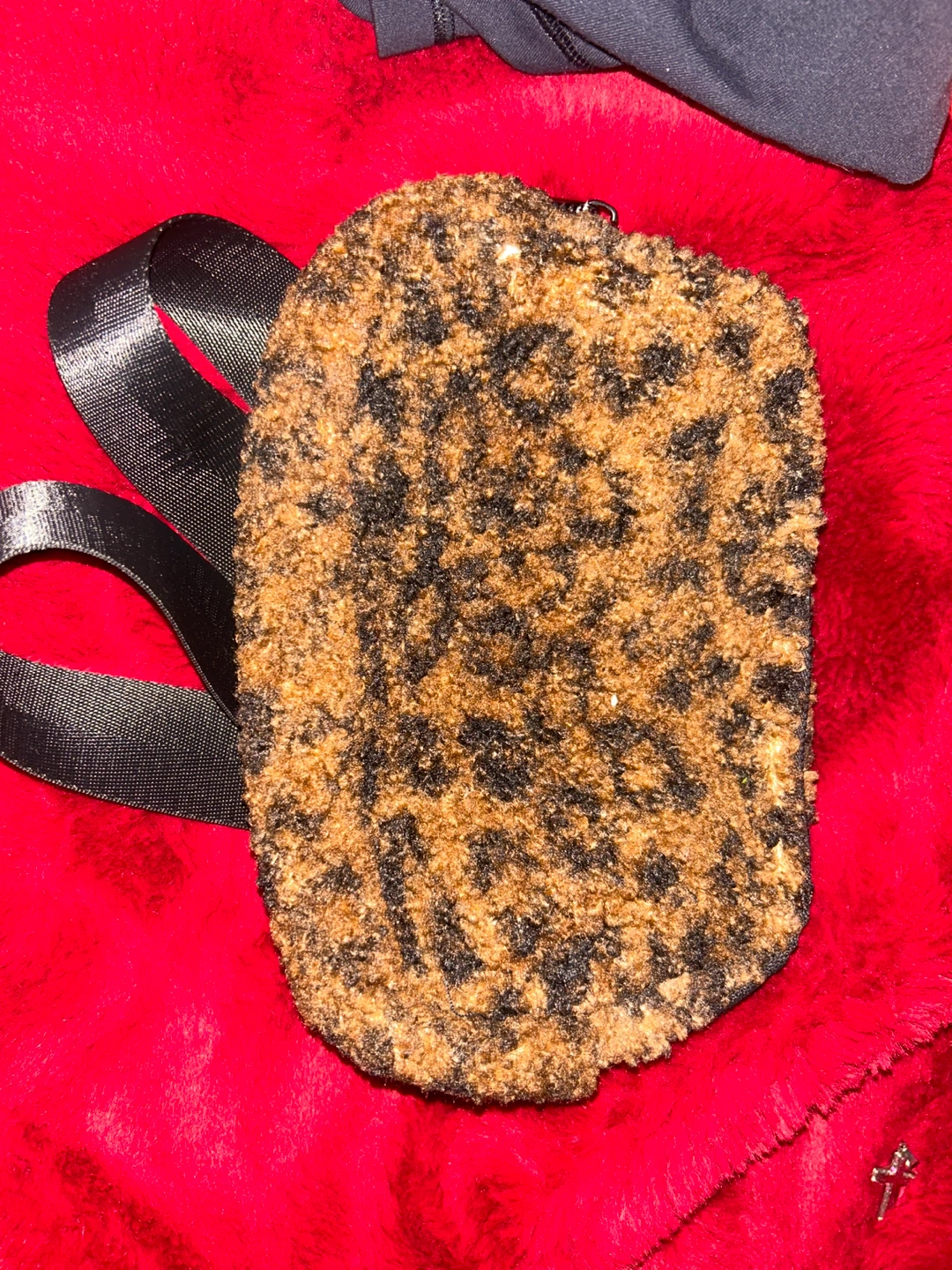⚽️ Fuzzy Leopard Print Fanny Pack