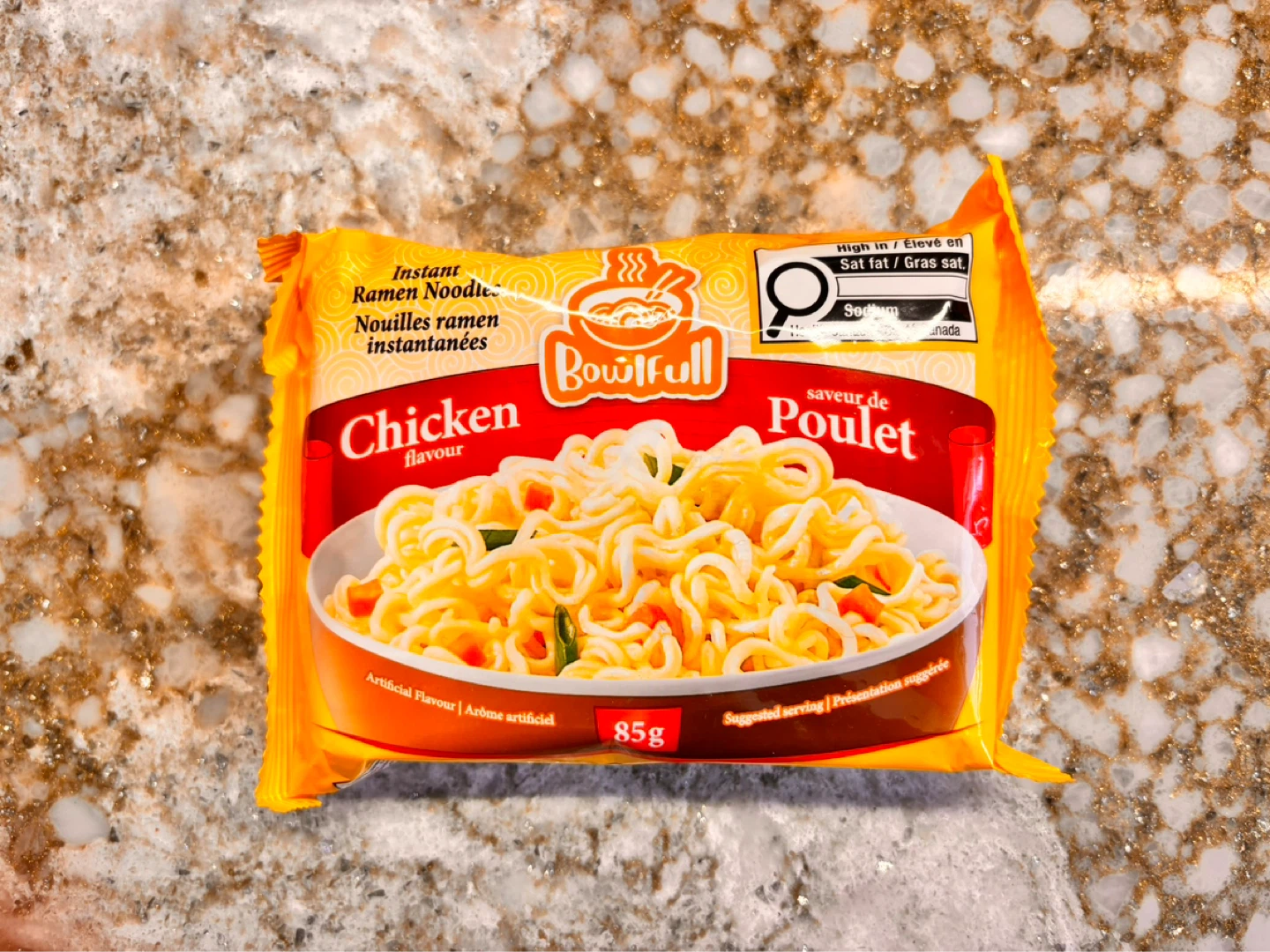 ⚽ Bowl Full Chicken Flavour Instant Ramen Noodles - 85g