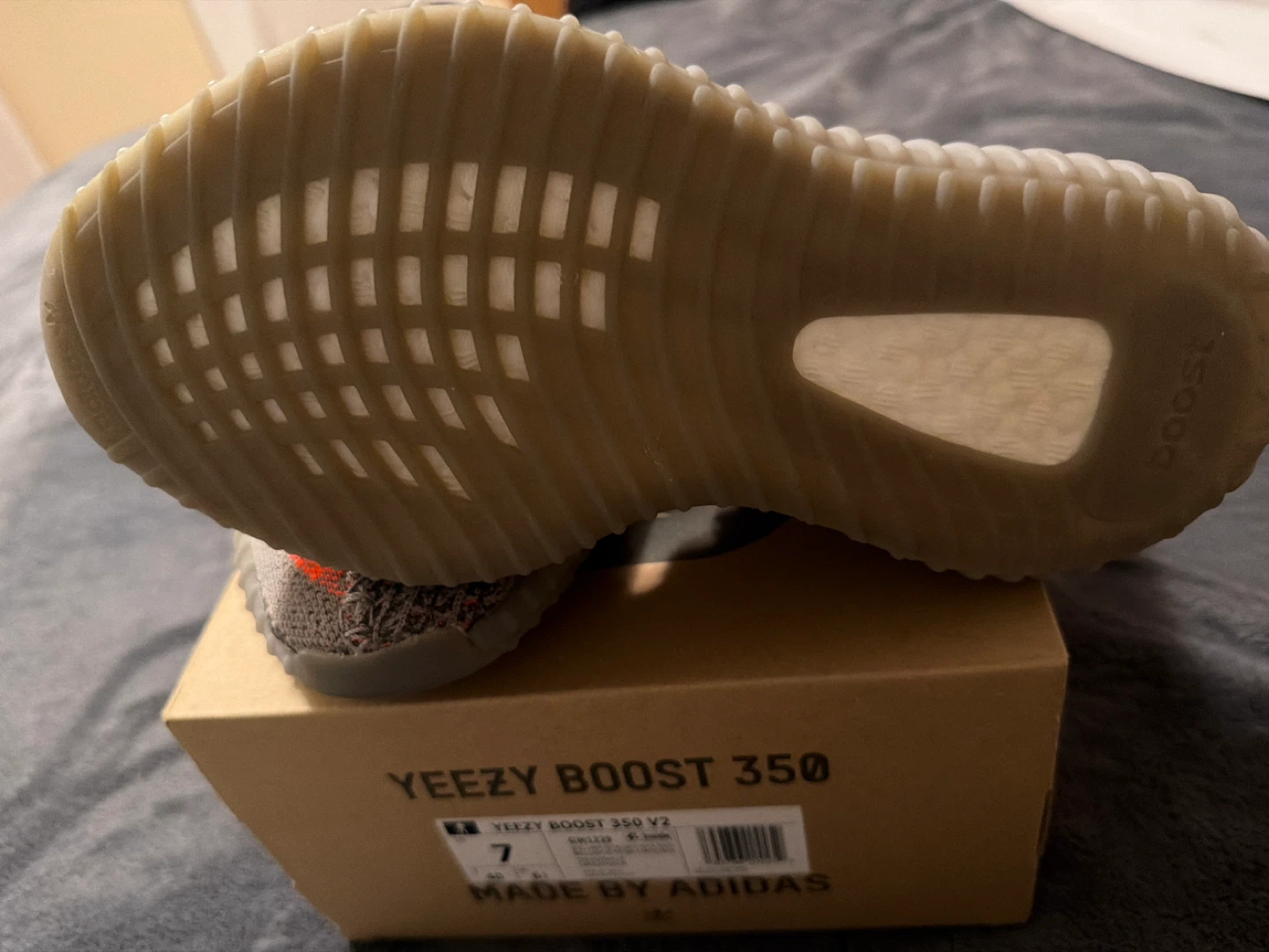 Adidas Yeezy Boost 350 V2 "Beluga Reflective" Size 7 - photo 3