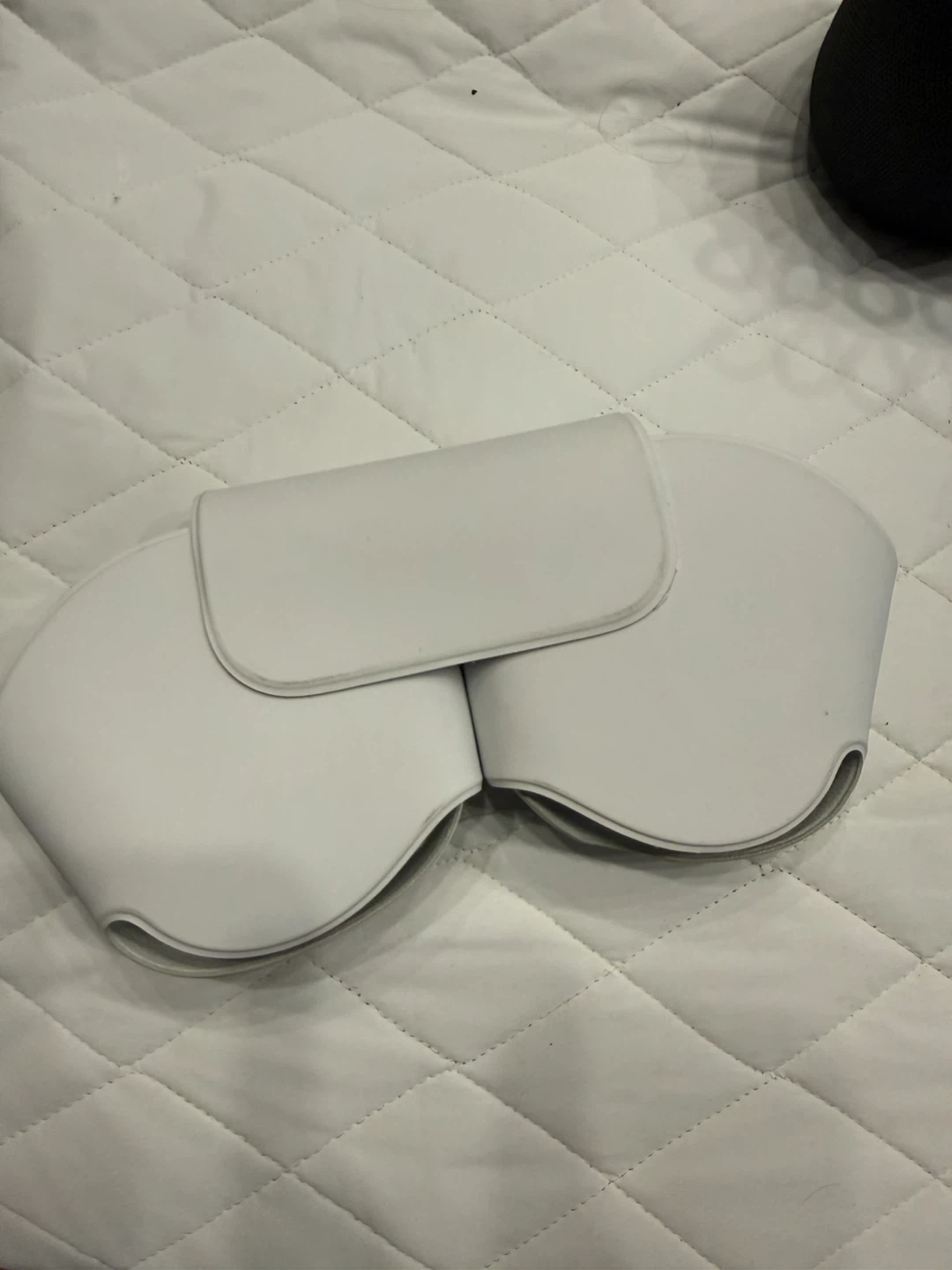 Apple AirPods Max Case