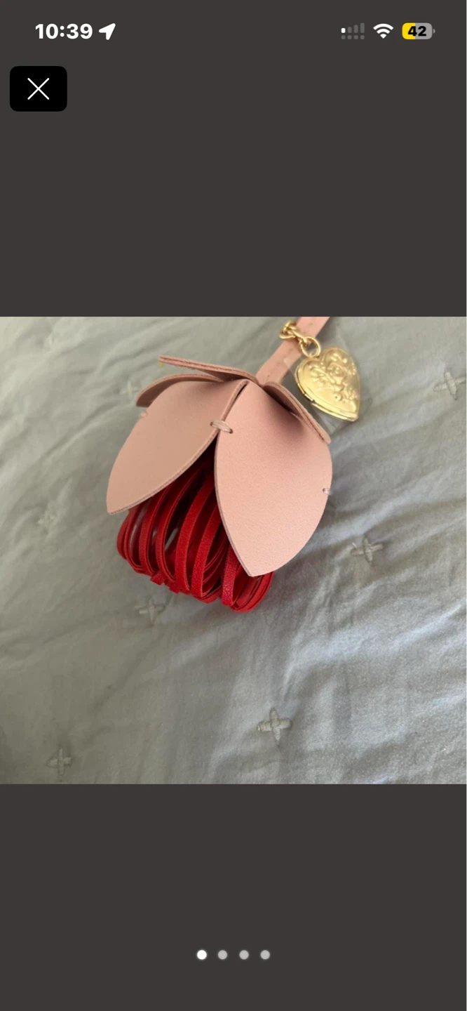 Flower Bag Charm with Heart Charm ⚽️ - photo 2