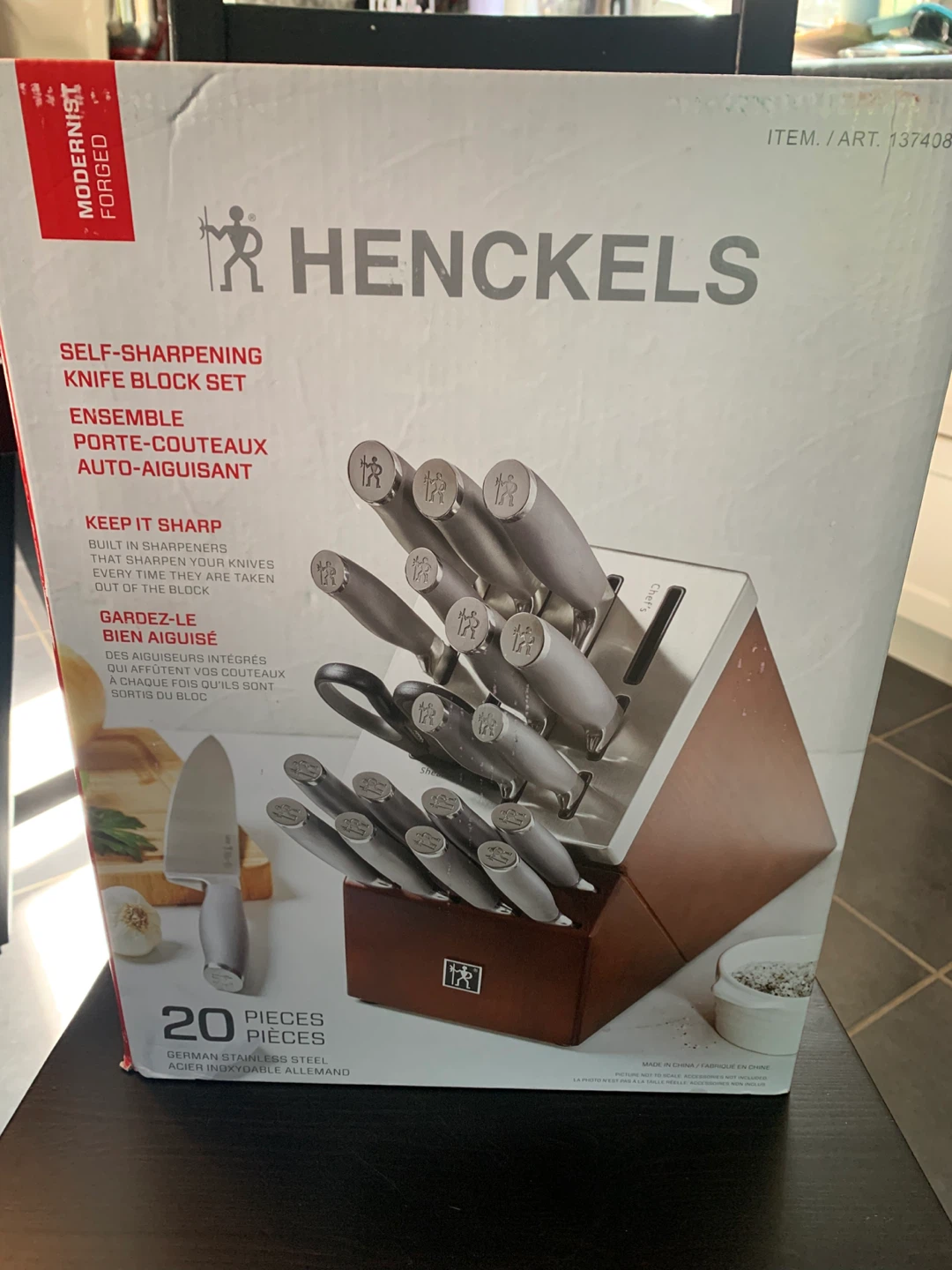 Henckels 20-Piece Self-Sharpening Knife Block Set