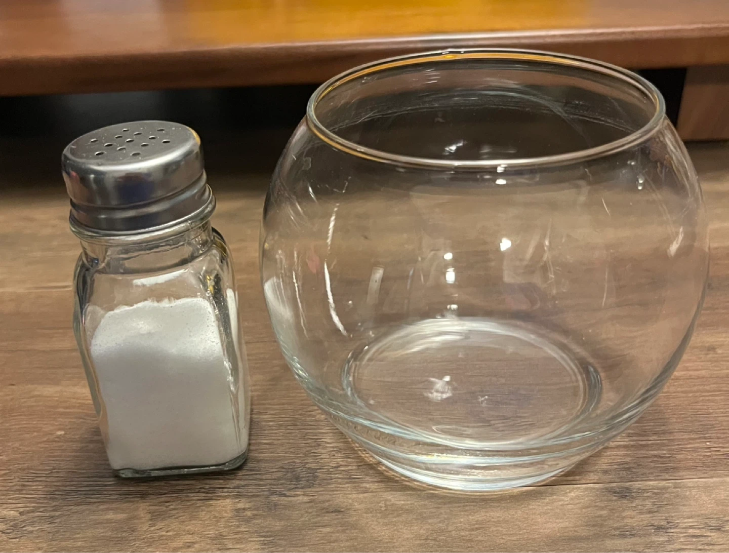Round Glass Bowl - photo 3