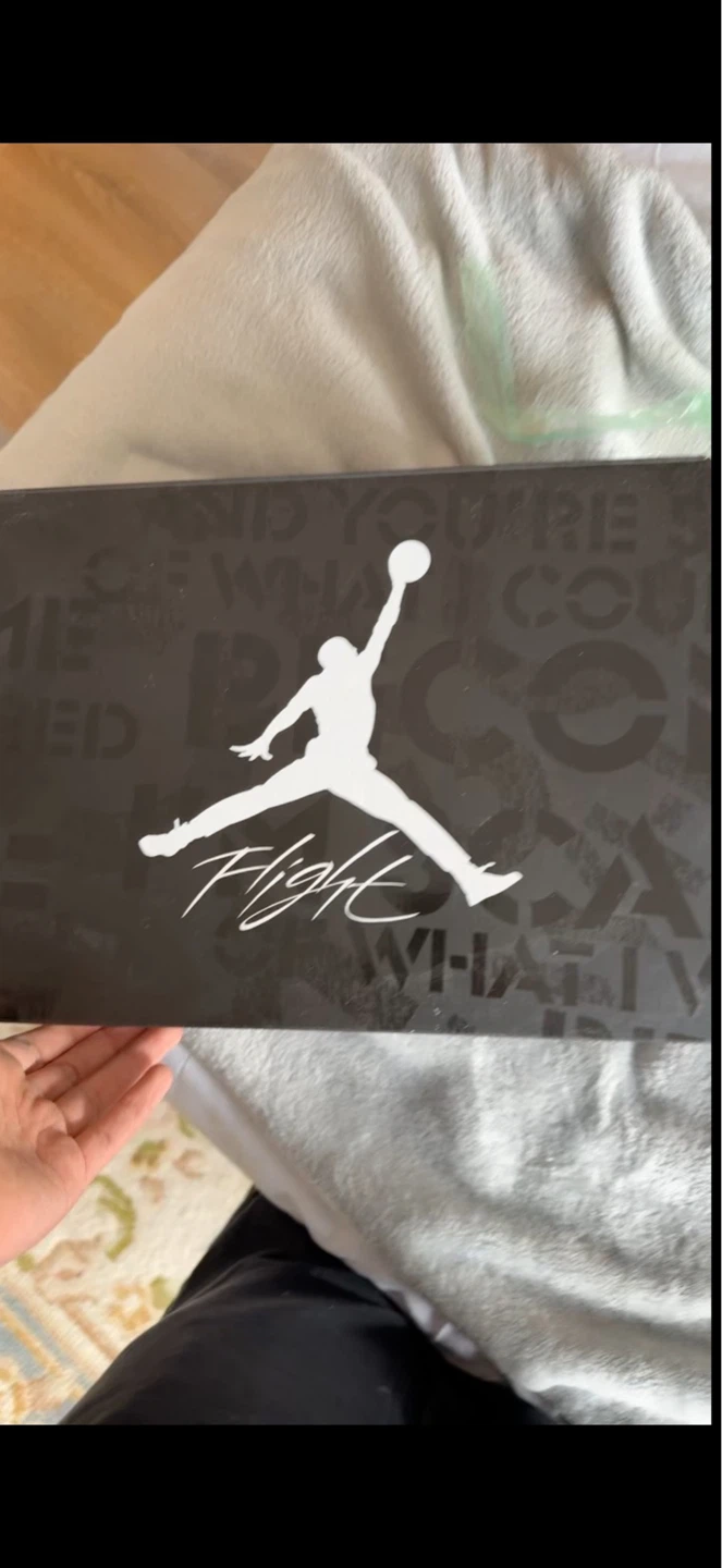 Air Jordan 4 Retro Fears (Mint) - photo 2