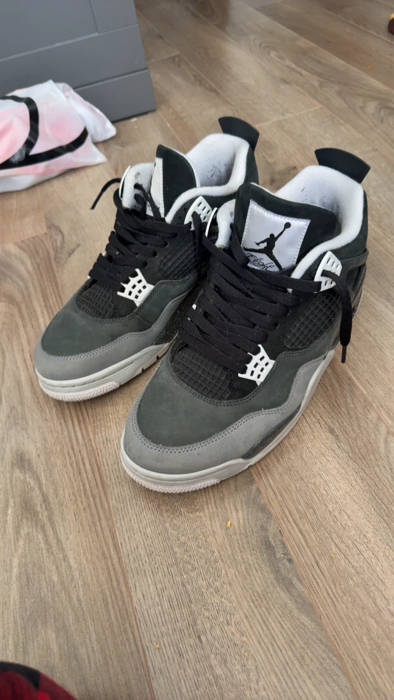 Air Jordan 4 Retro Fears (Mint)