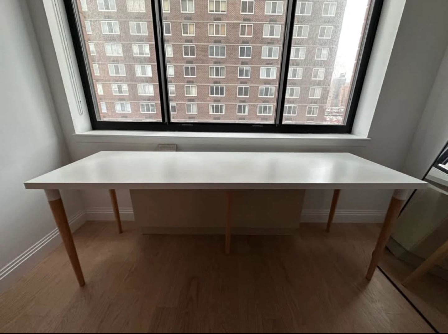 MOVING SALE - Large White Desk in with Wooden Legs - photo 3