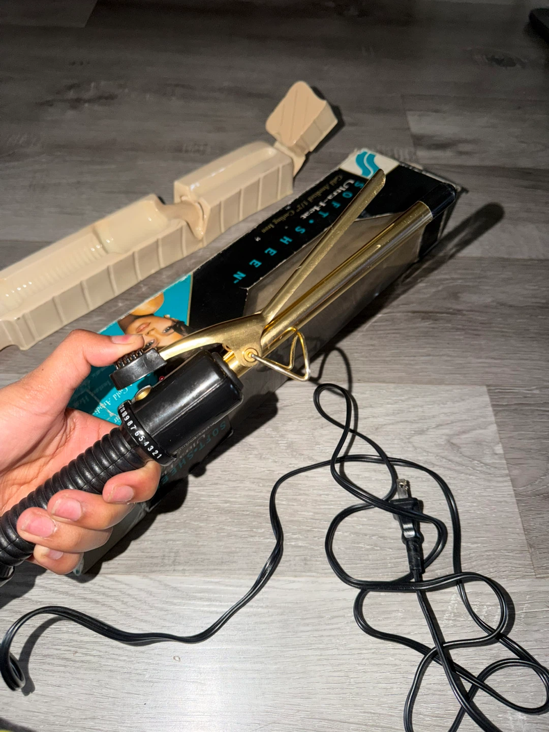 Soft-Sheen Ultra-Kurl 1/2" Curling Iron - photo 3