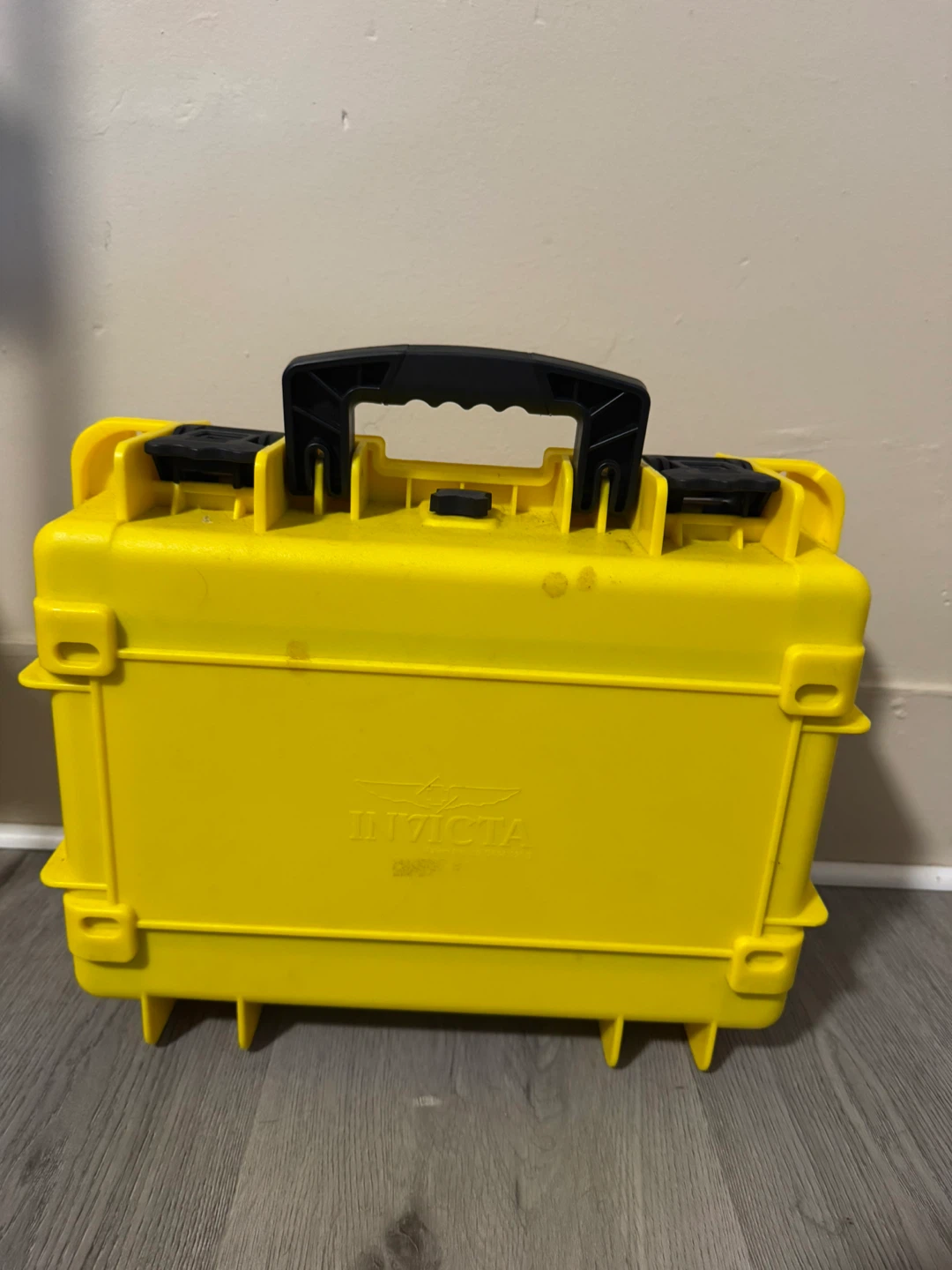 Yellow Invicta Watch Case - photo 3