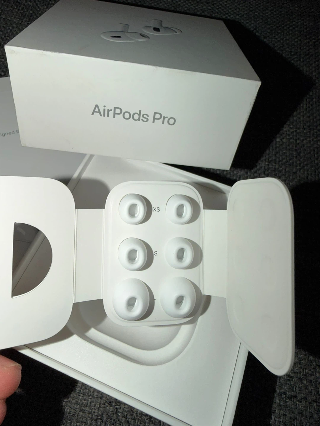 Apple AirPods Pro (2nd Generation) with free Case - photo 5