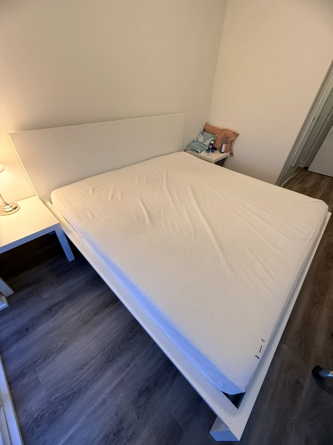King bed + mattress