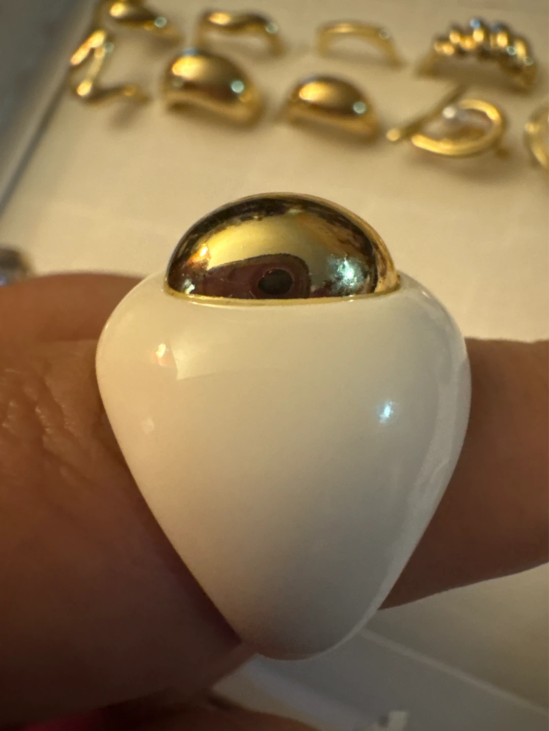 ⚽️ White Statement Ring with Gold Dome - photo 4