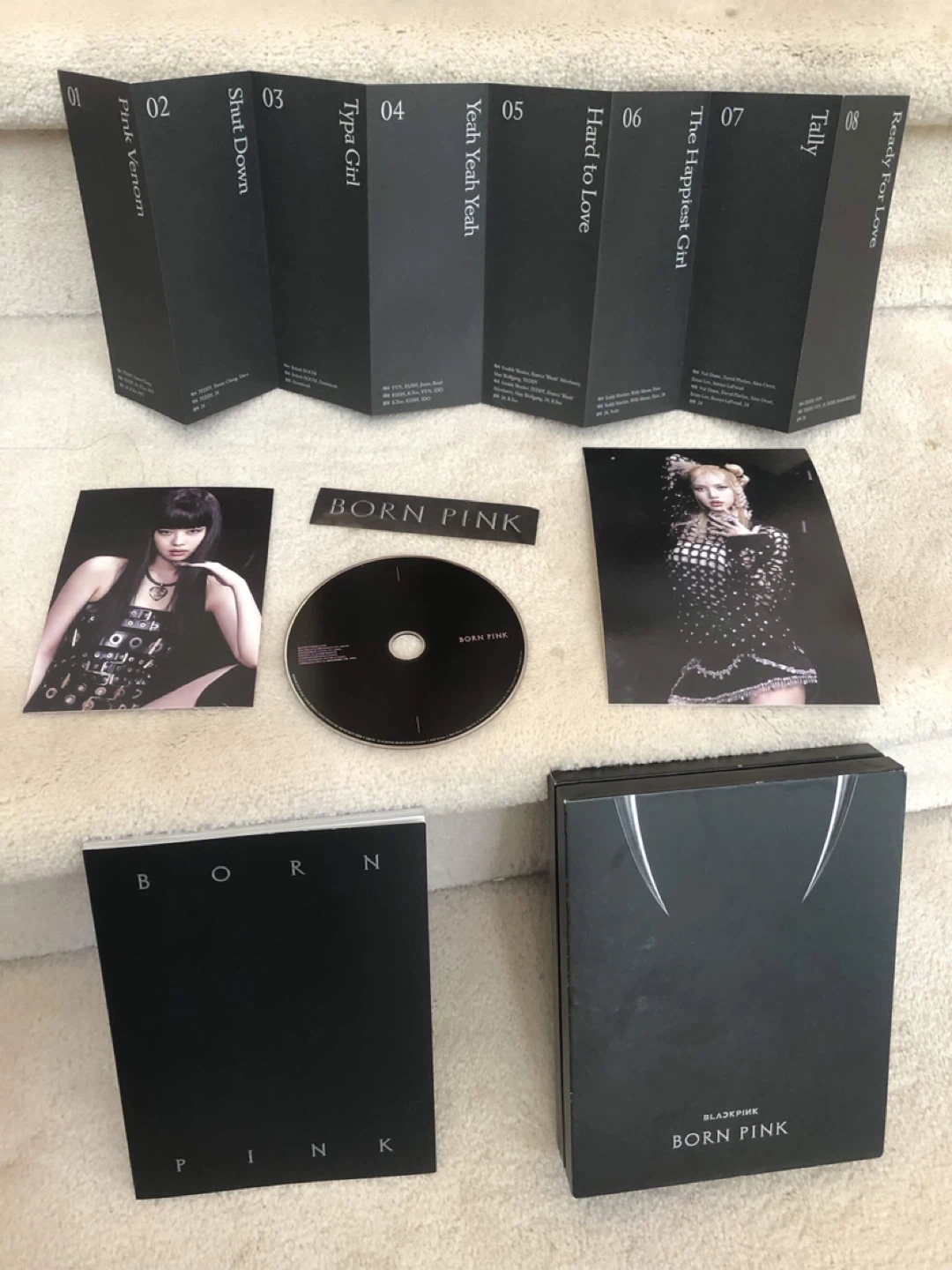 BLACKPINK Born Pink ALL INCLUSIONS NO PHOTOCARDS - photo 2