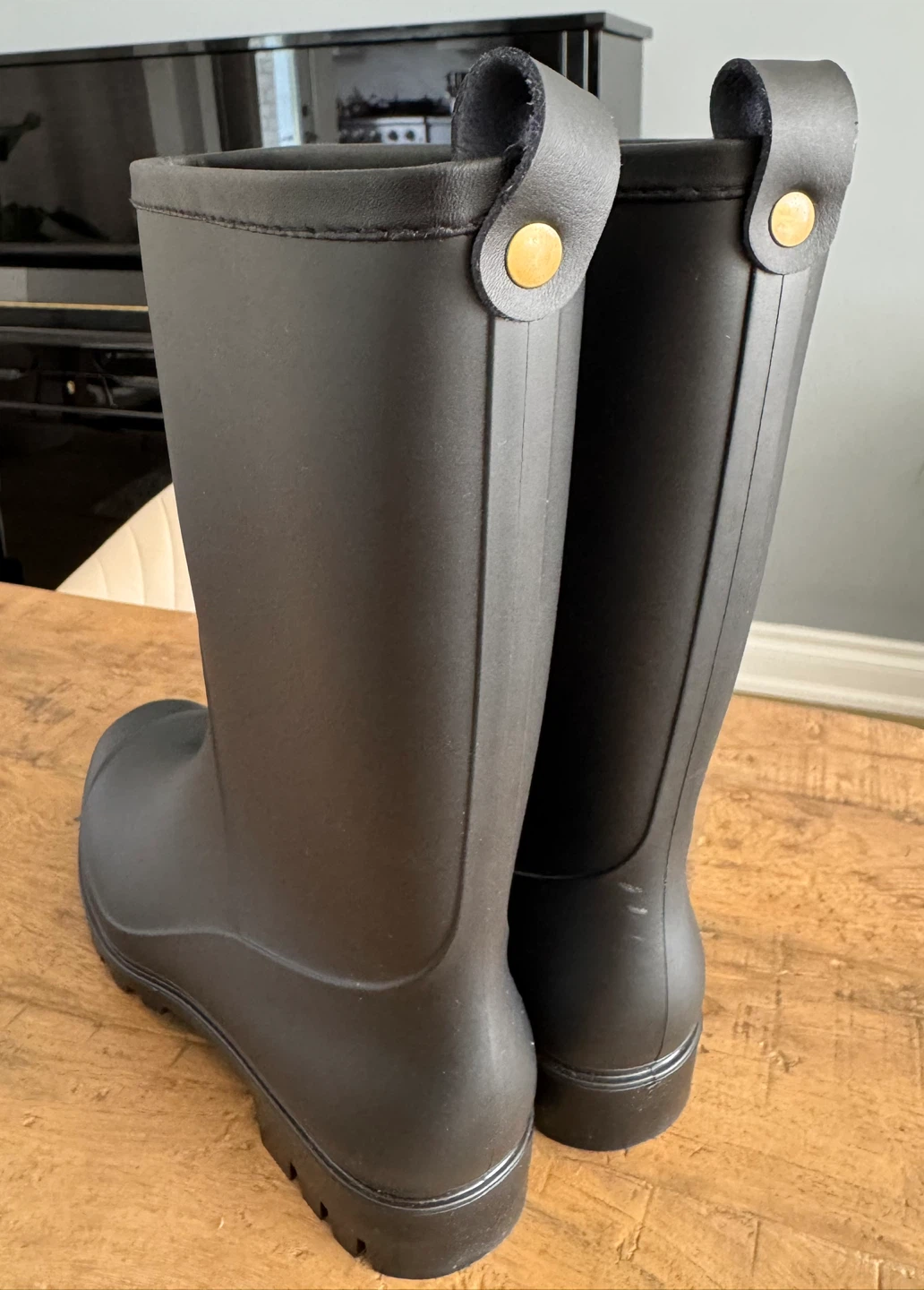 Black Rain Boots - photo 3