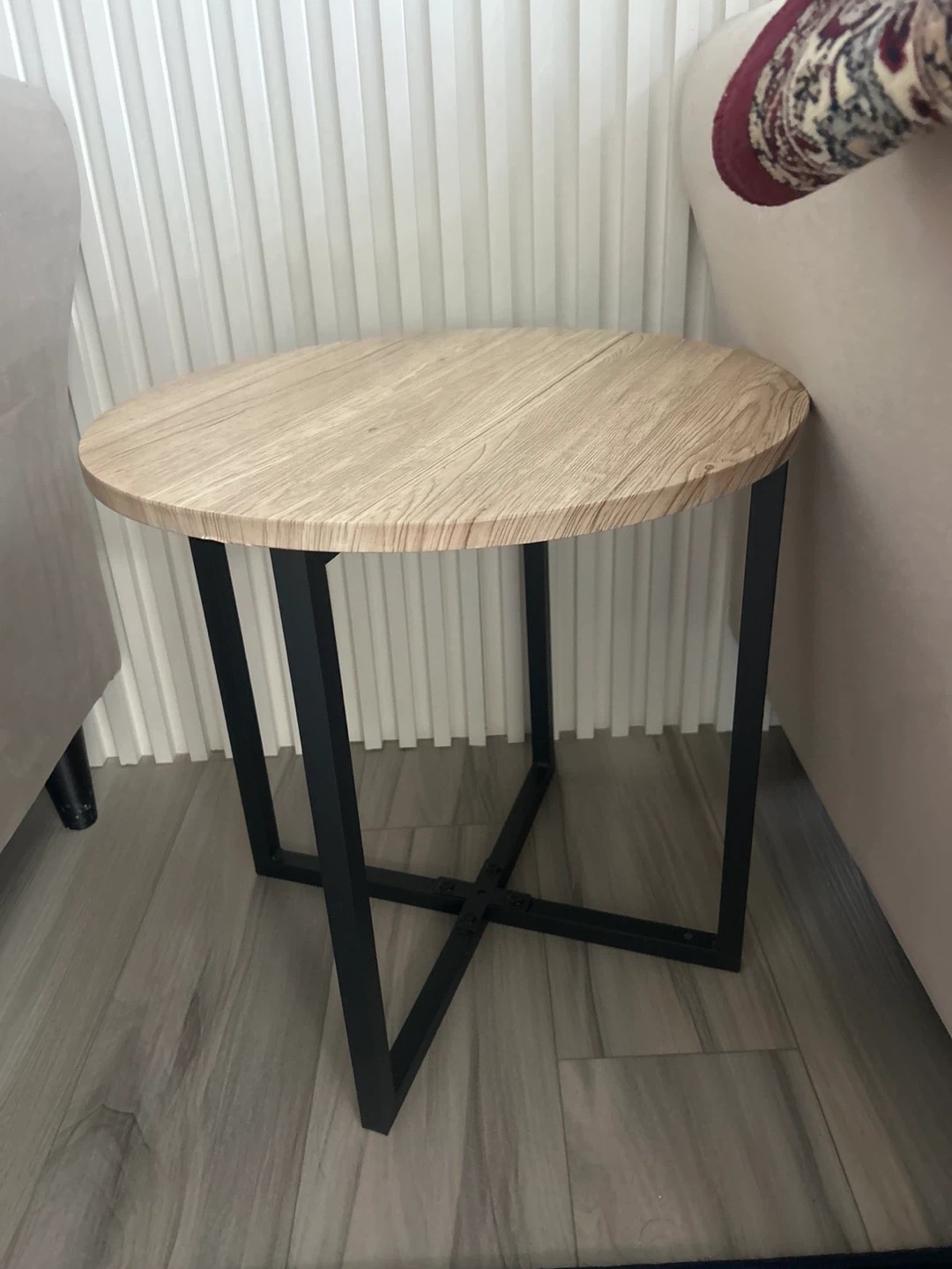 Round Wood Grain Side Table