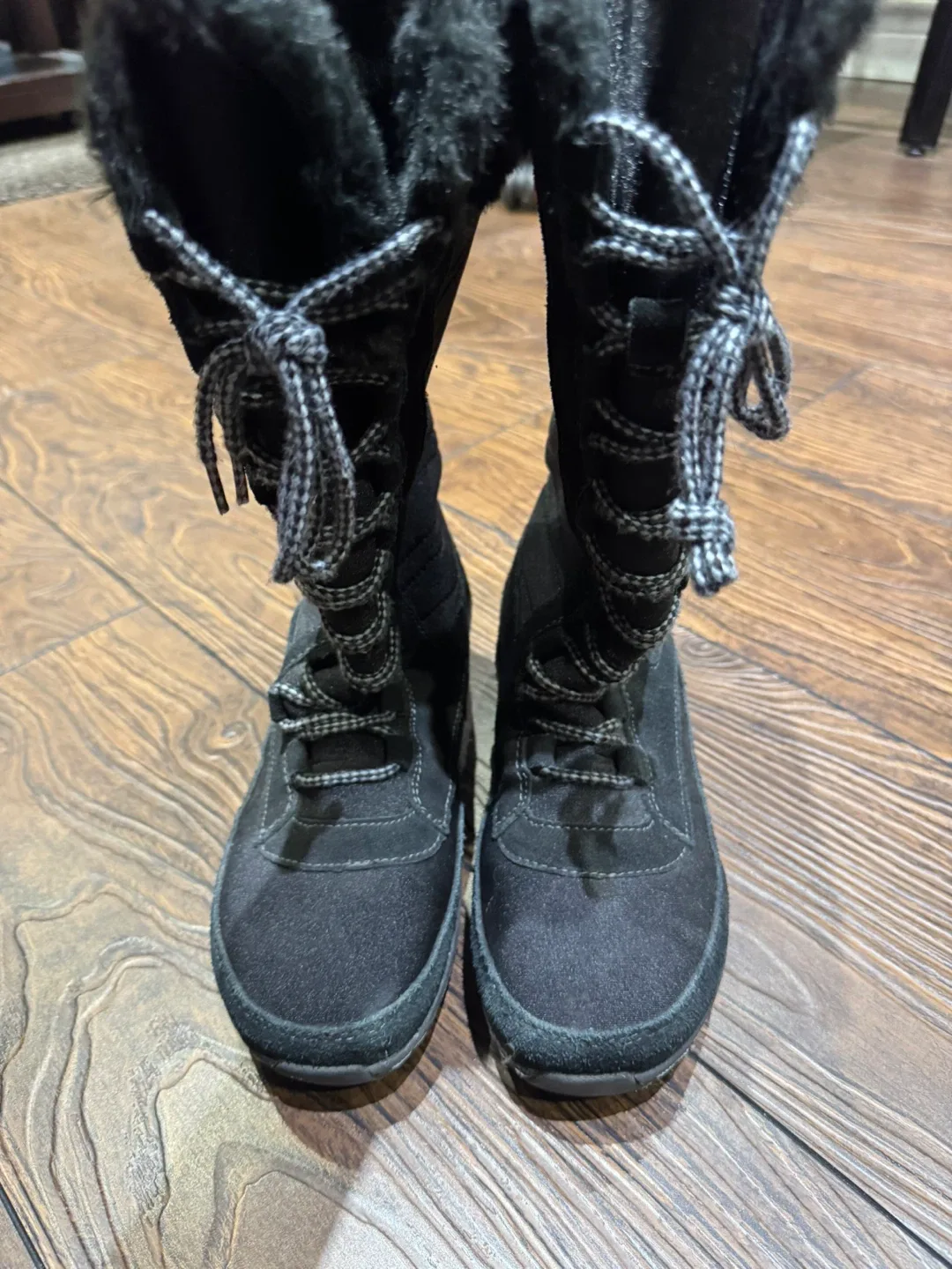 Black Winter Boots Size 6.5