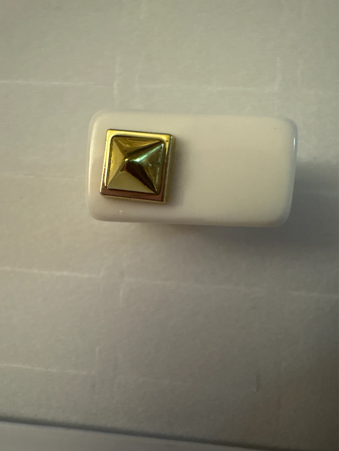 ⚽️ White Chunky Ring with Gold Stud Accent