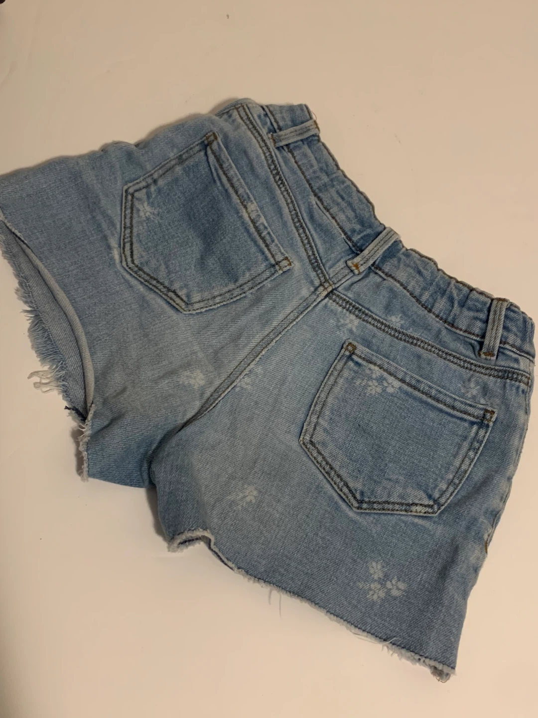 OshKosh B'gosh Denim Shorts - Size 7/7A ⚽