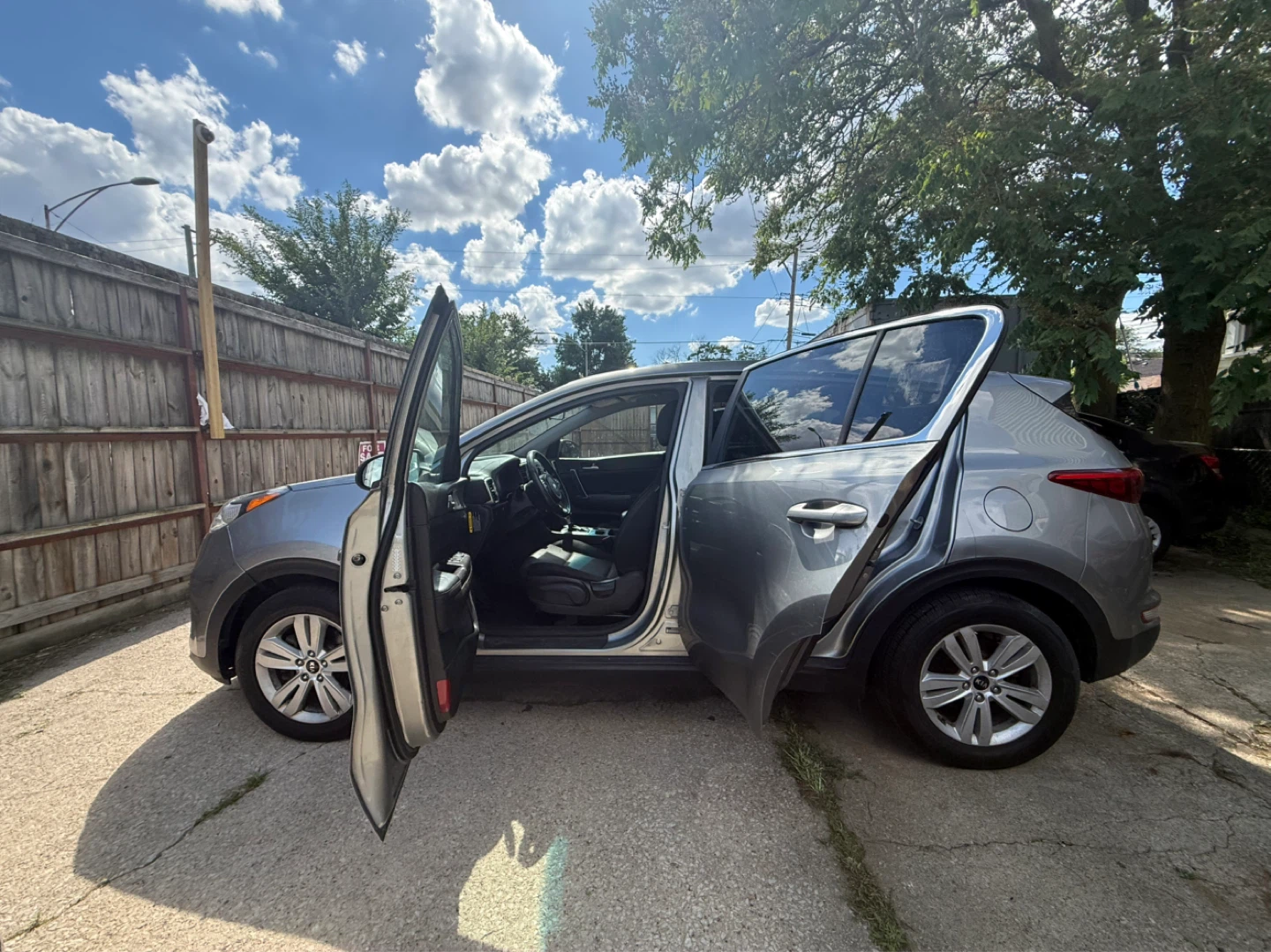 2019 Gray Kia Sportage SUV - photo 2