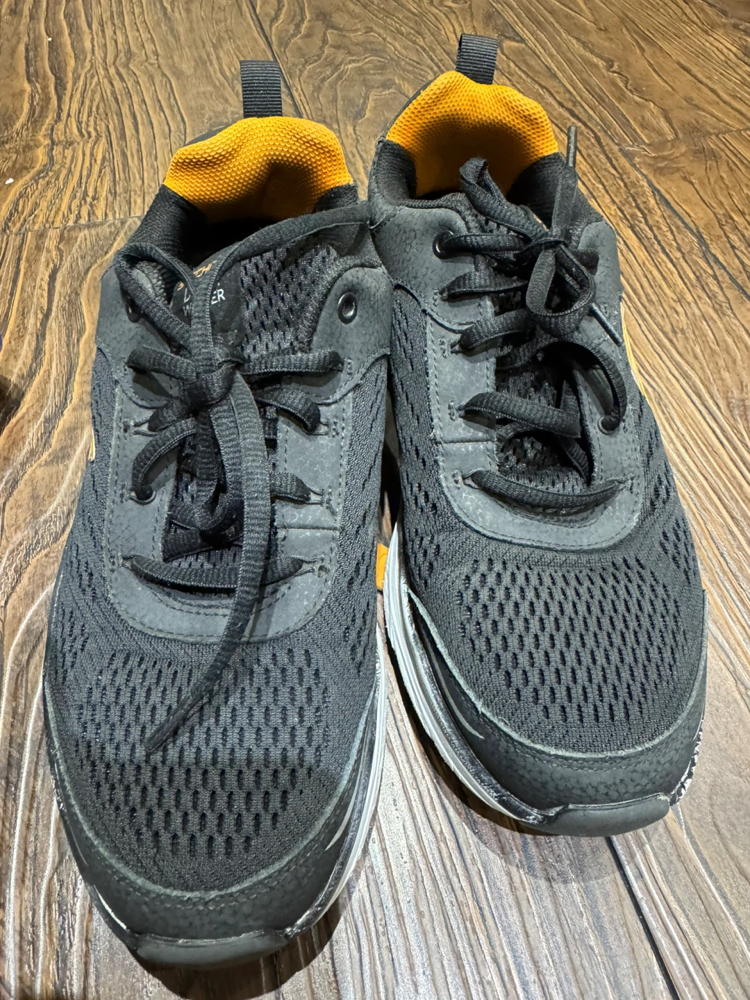 Skechers D'Lux Walker Black Walking Shoes