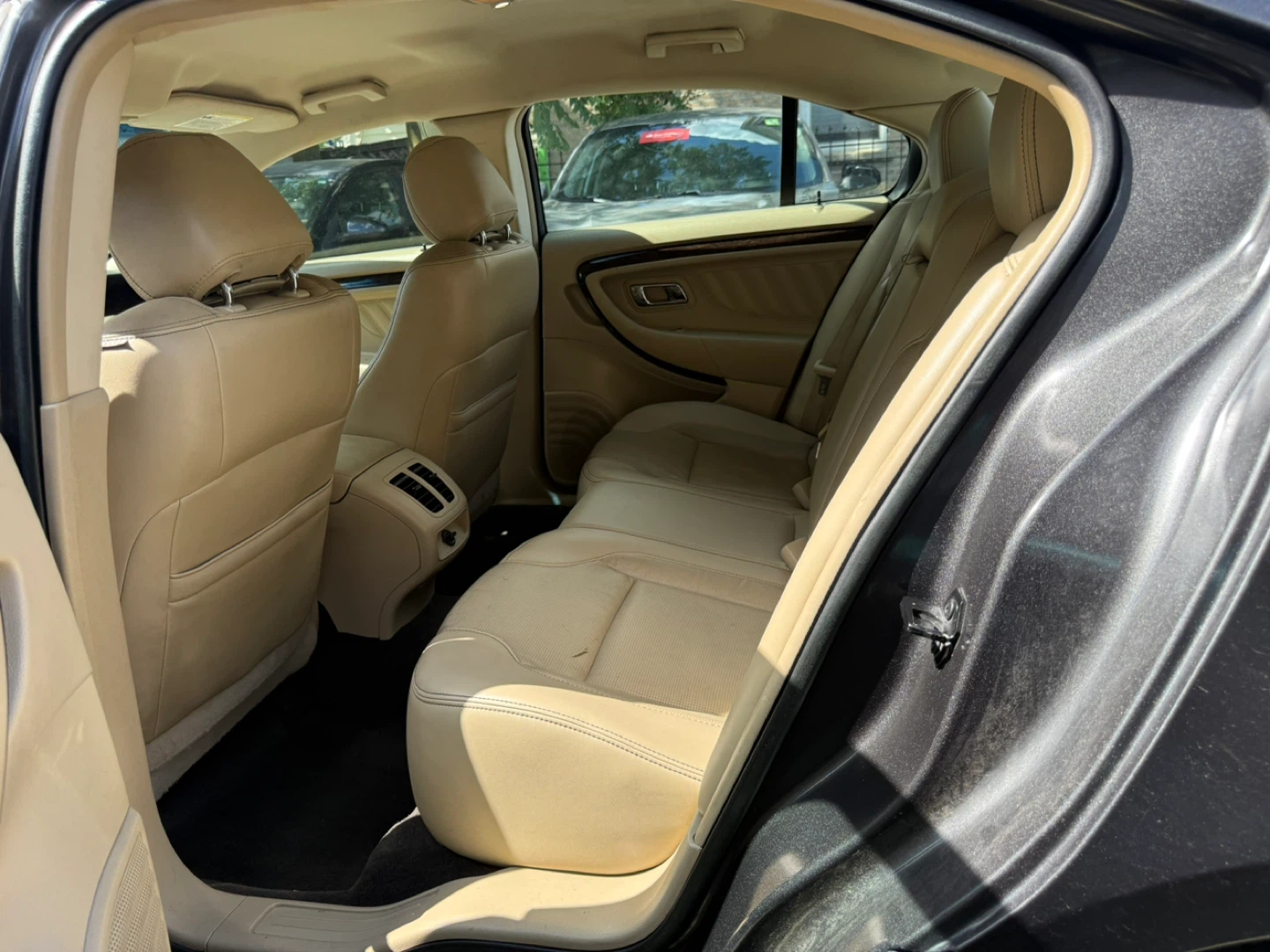 2016 Ford Taurus Sedan - photo 4