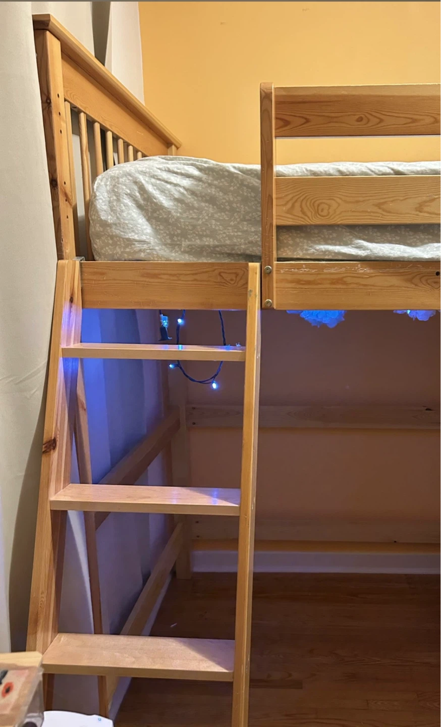 Wooden twin loft bed (no mattress) - photo 5